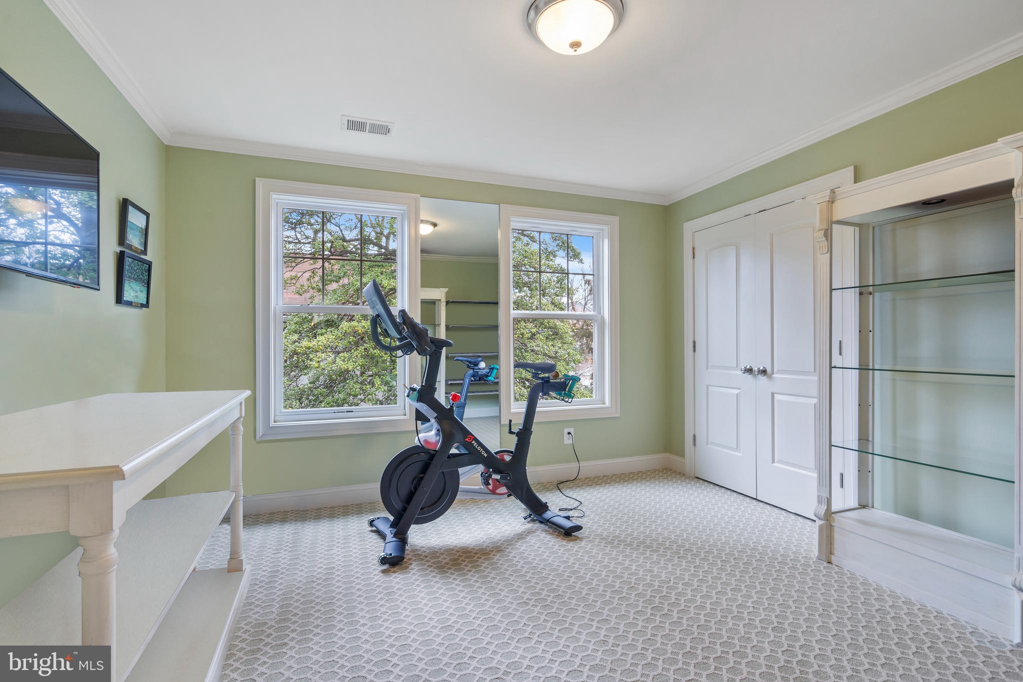 ADDISON HEIGHTS - Residential