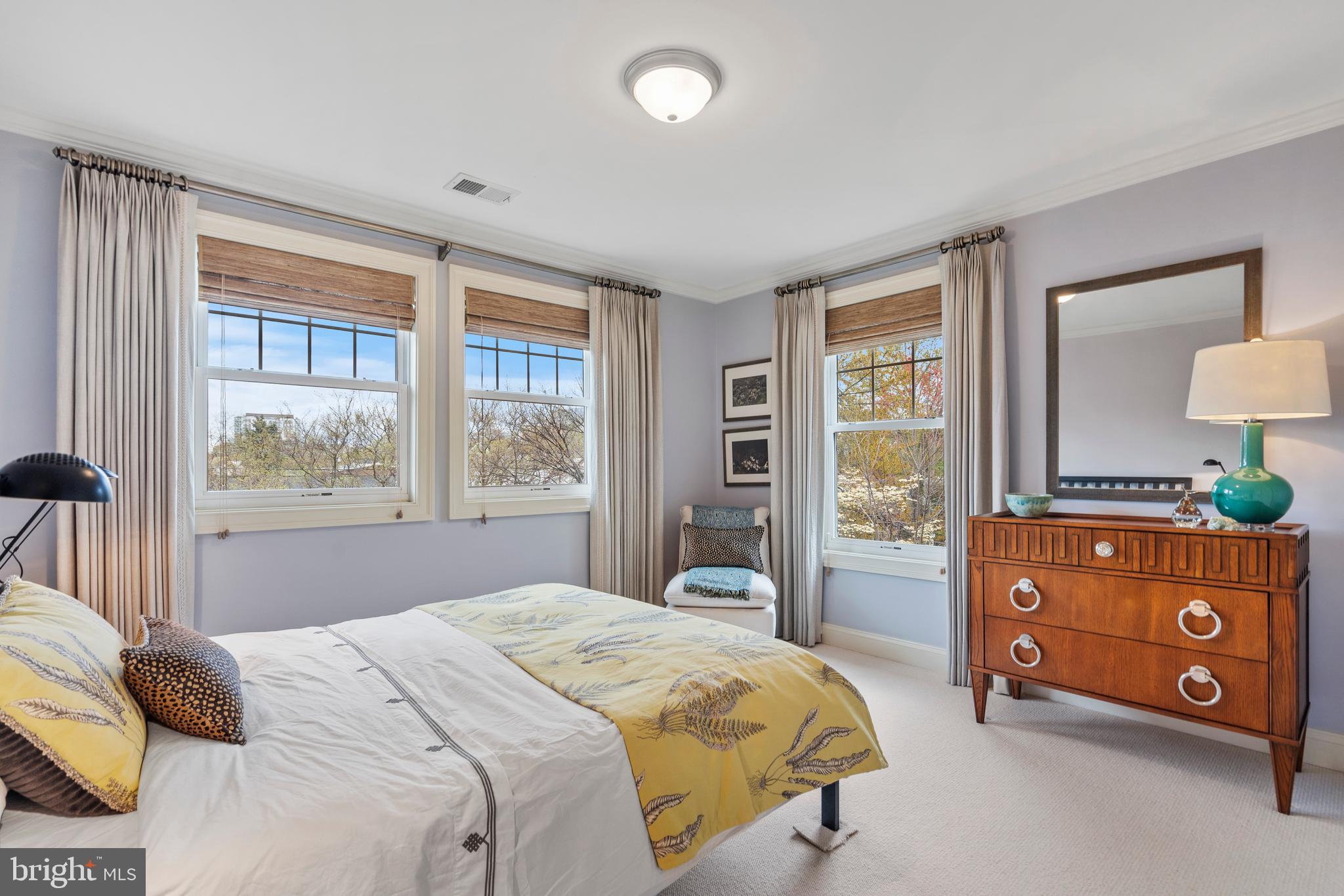 ADDISON HEIGHTS - Residential