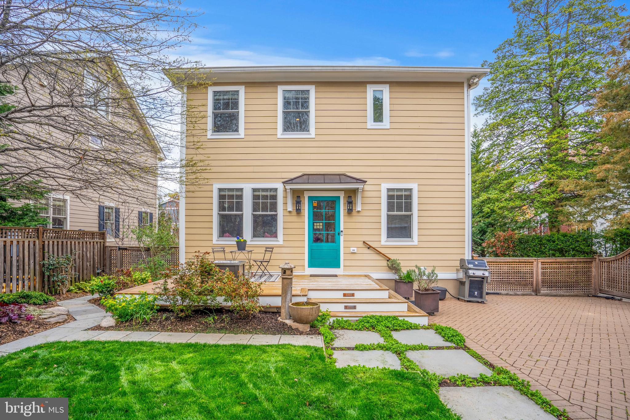 ADDISON HEIGHTS - Residential