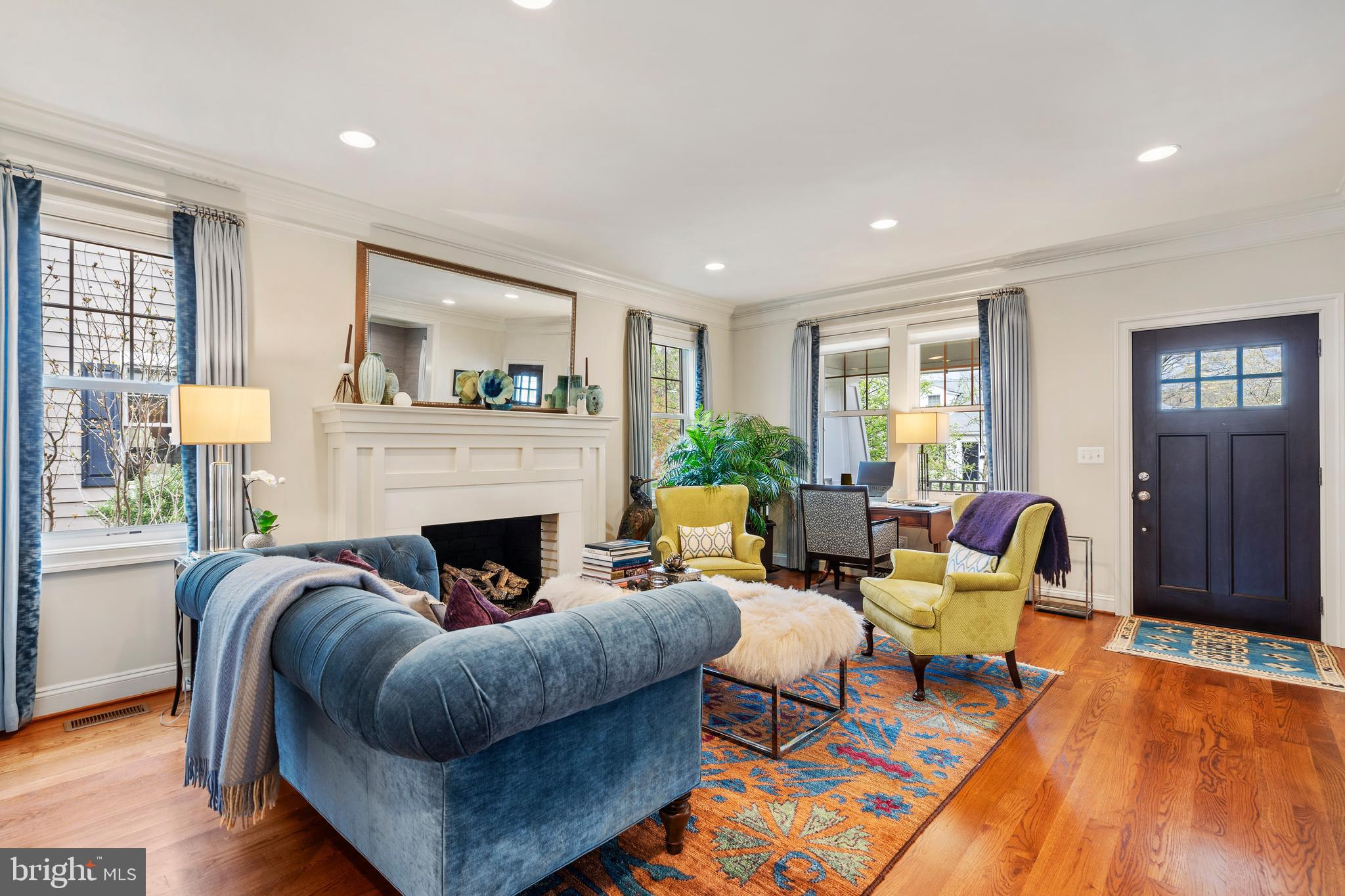 ADDISON HEIGHTS - Residential