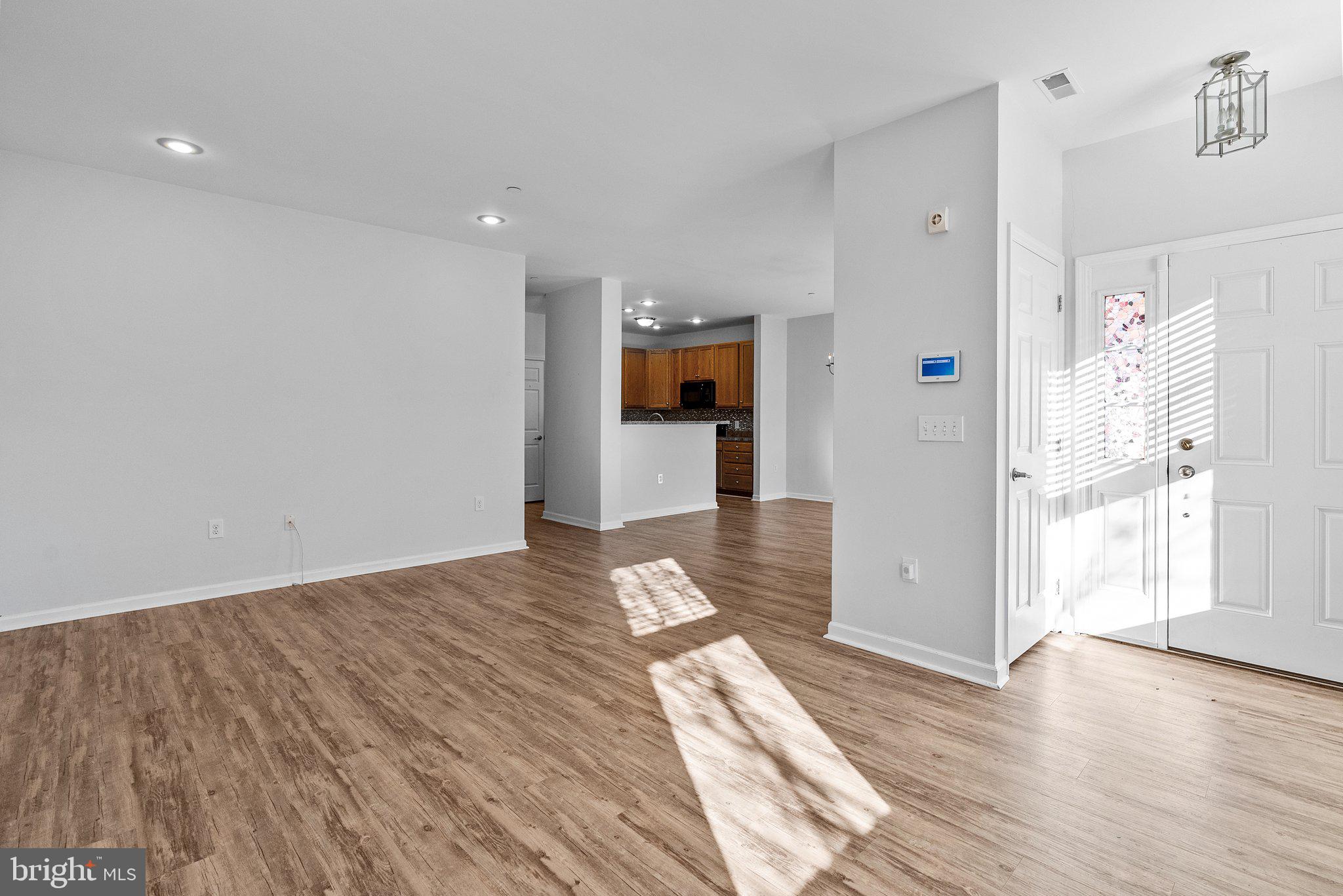 ARBOURS AT EAGLE POINT - Residential