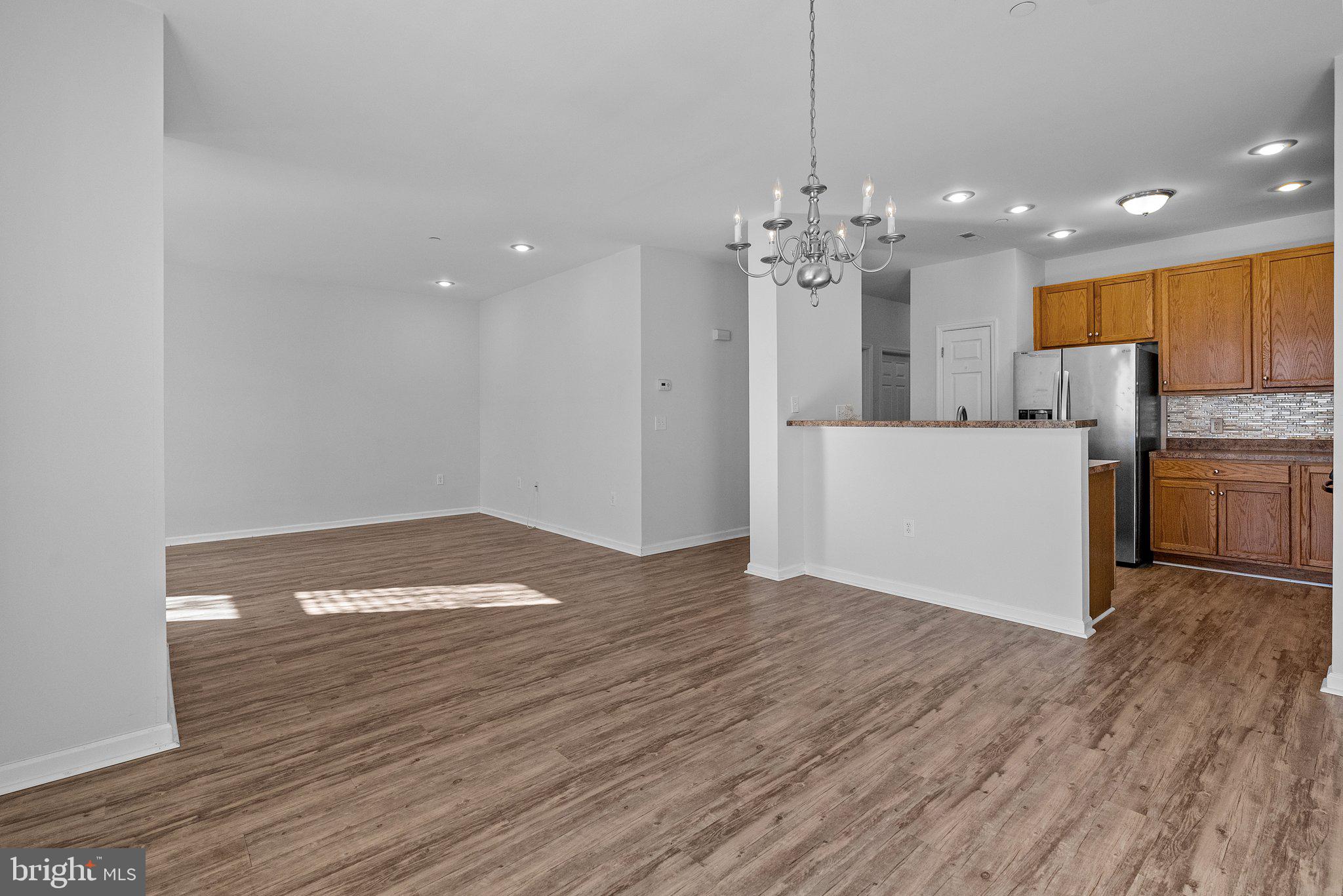 ARBOURS AT EAGLE POINT - Residential