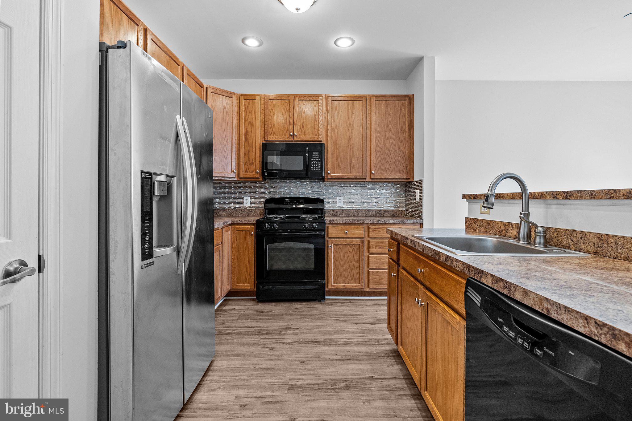 ARBOURS AT EAGLE POINT - Residential