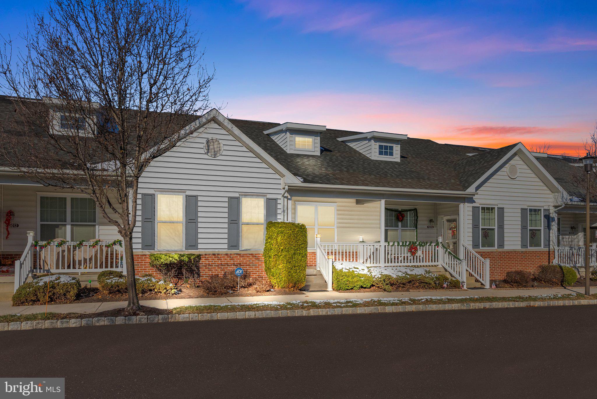 ARBOURS AT EAGLE POINT - Residential