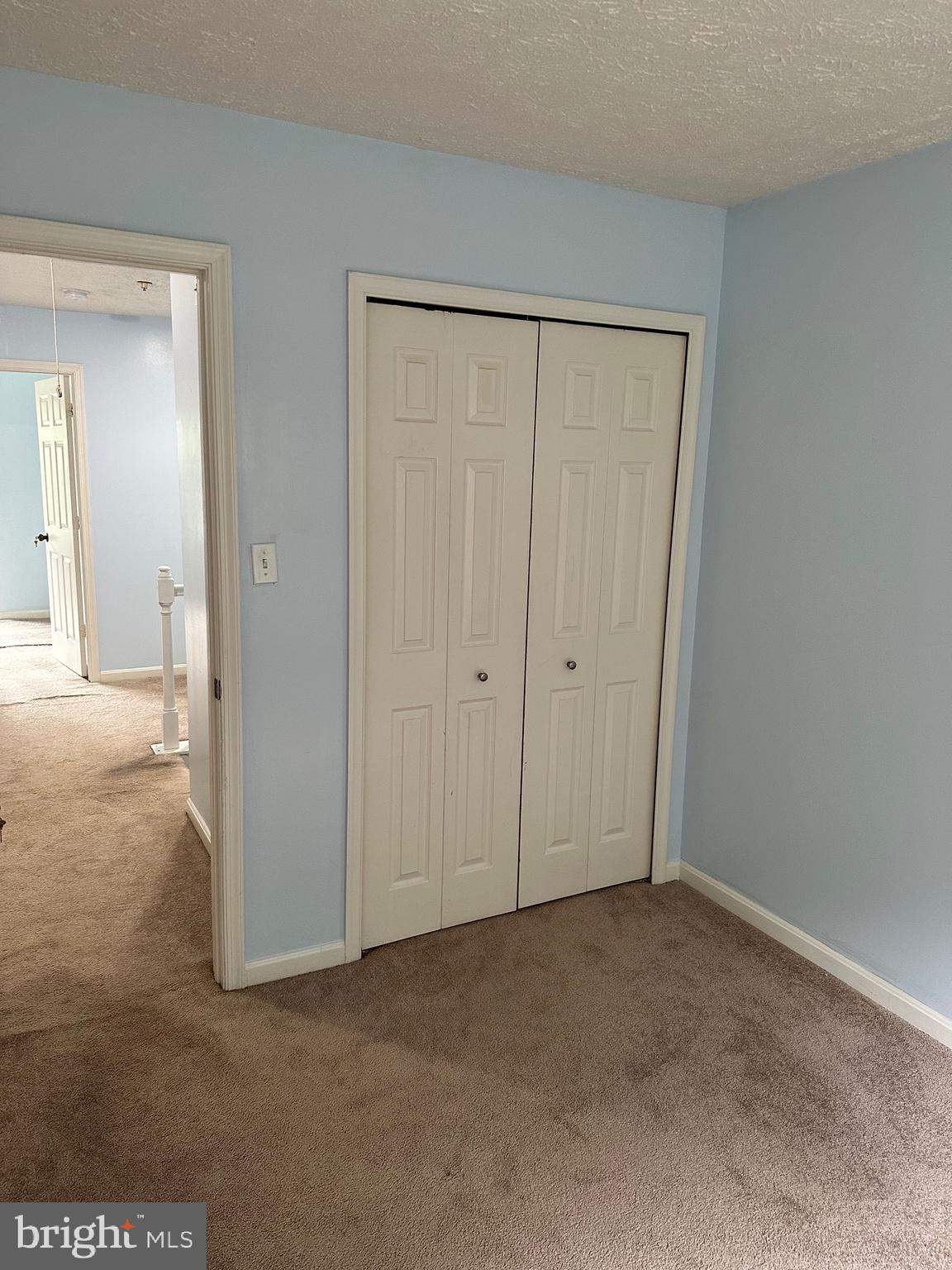 HILL OAKS CONDO PHASE 1- - Residential Lease