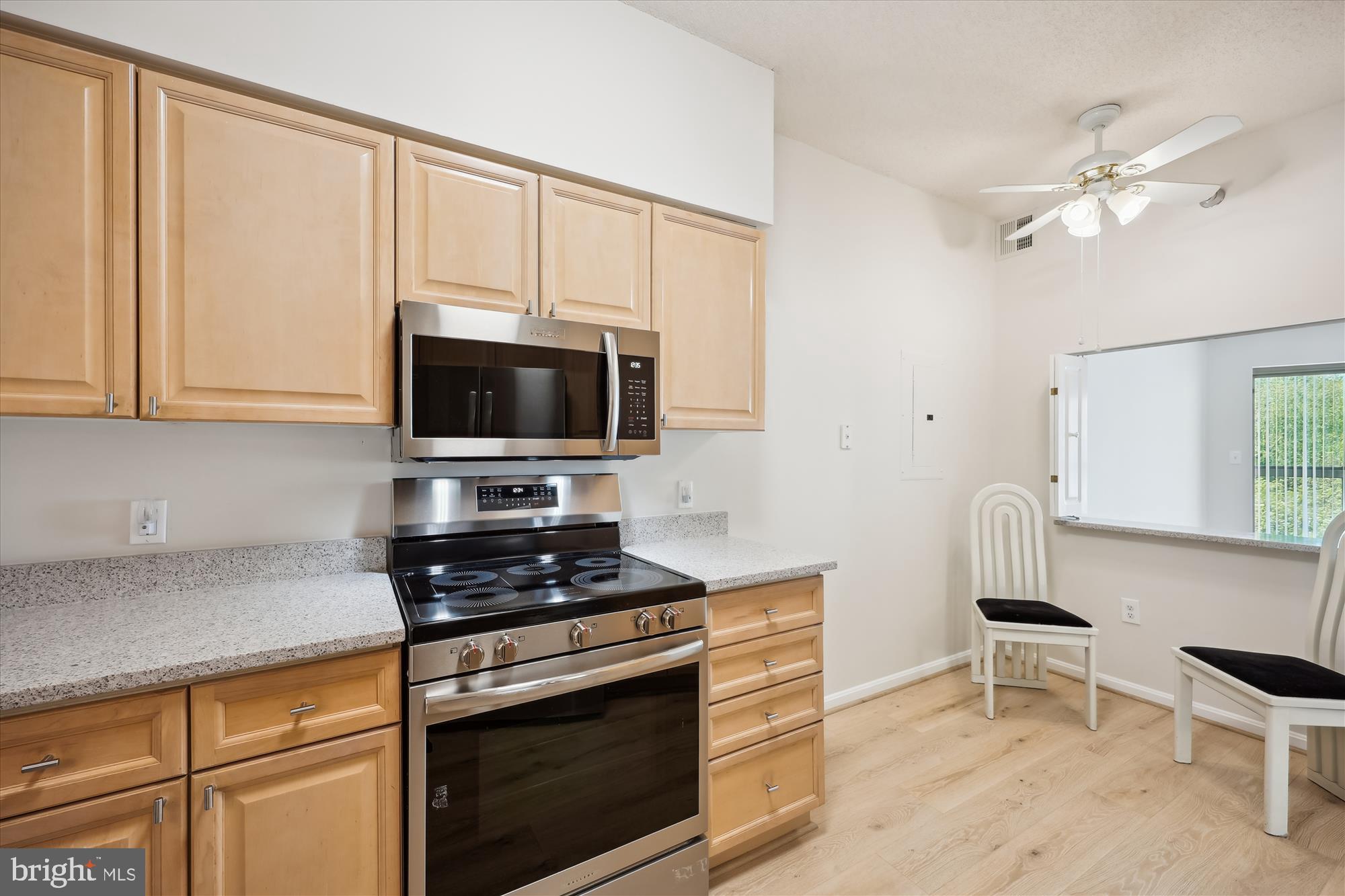 TURNBERRY COURTS AT LEIS - Residential