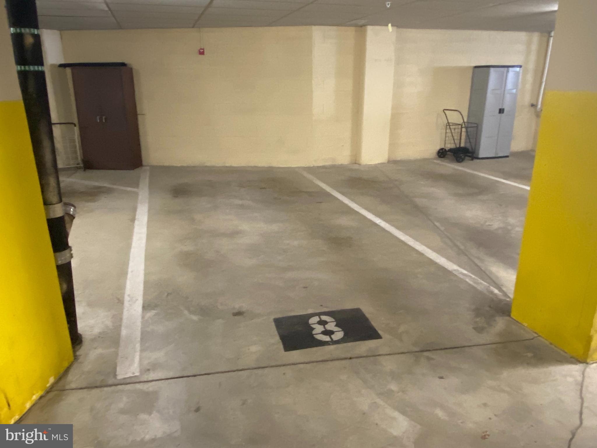 TURNBERRY COURTS AT LEIS - Residential