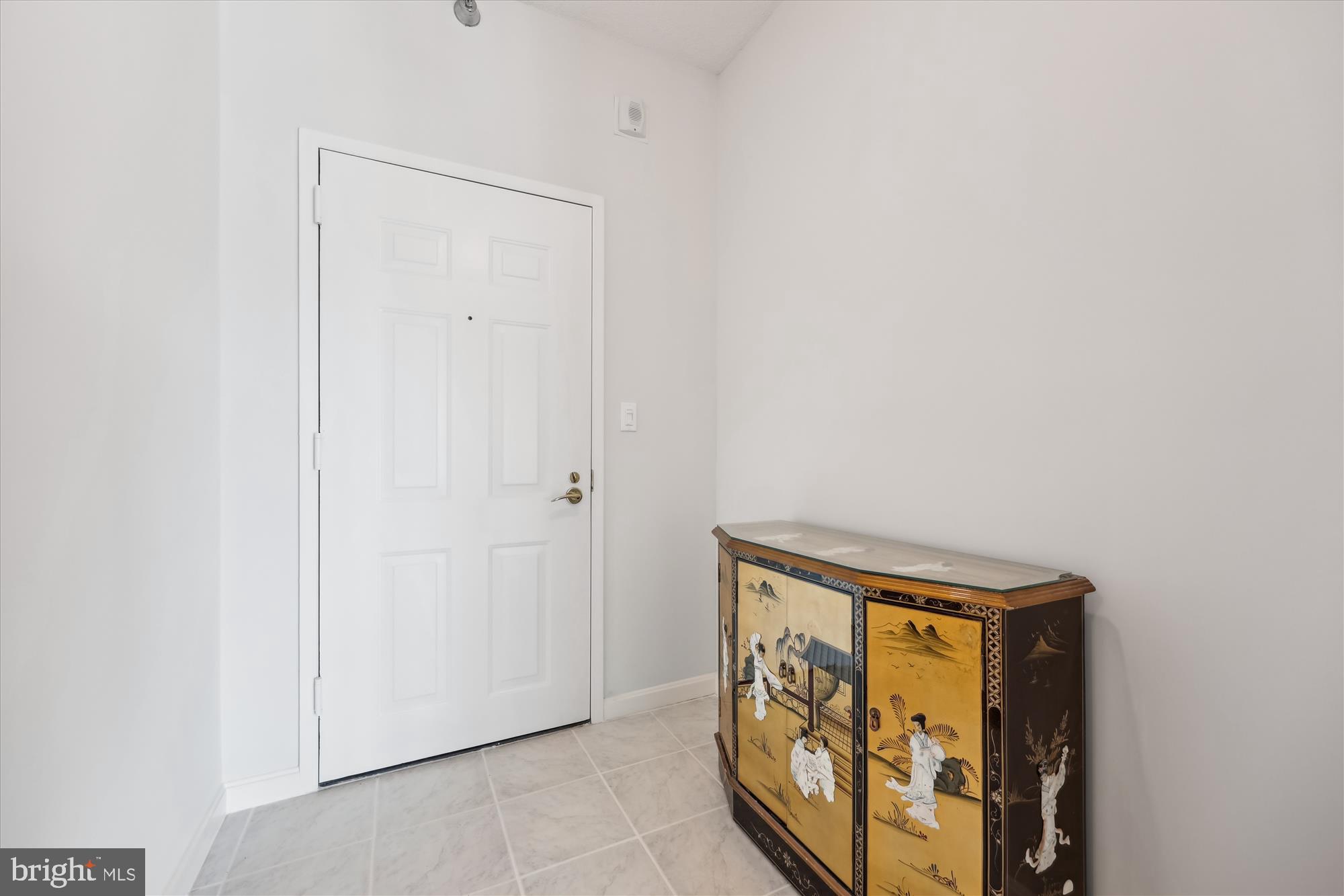 TURNBERRY COURTS AT LEIS - Residential