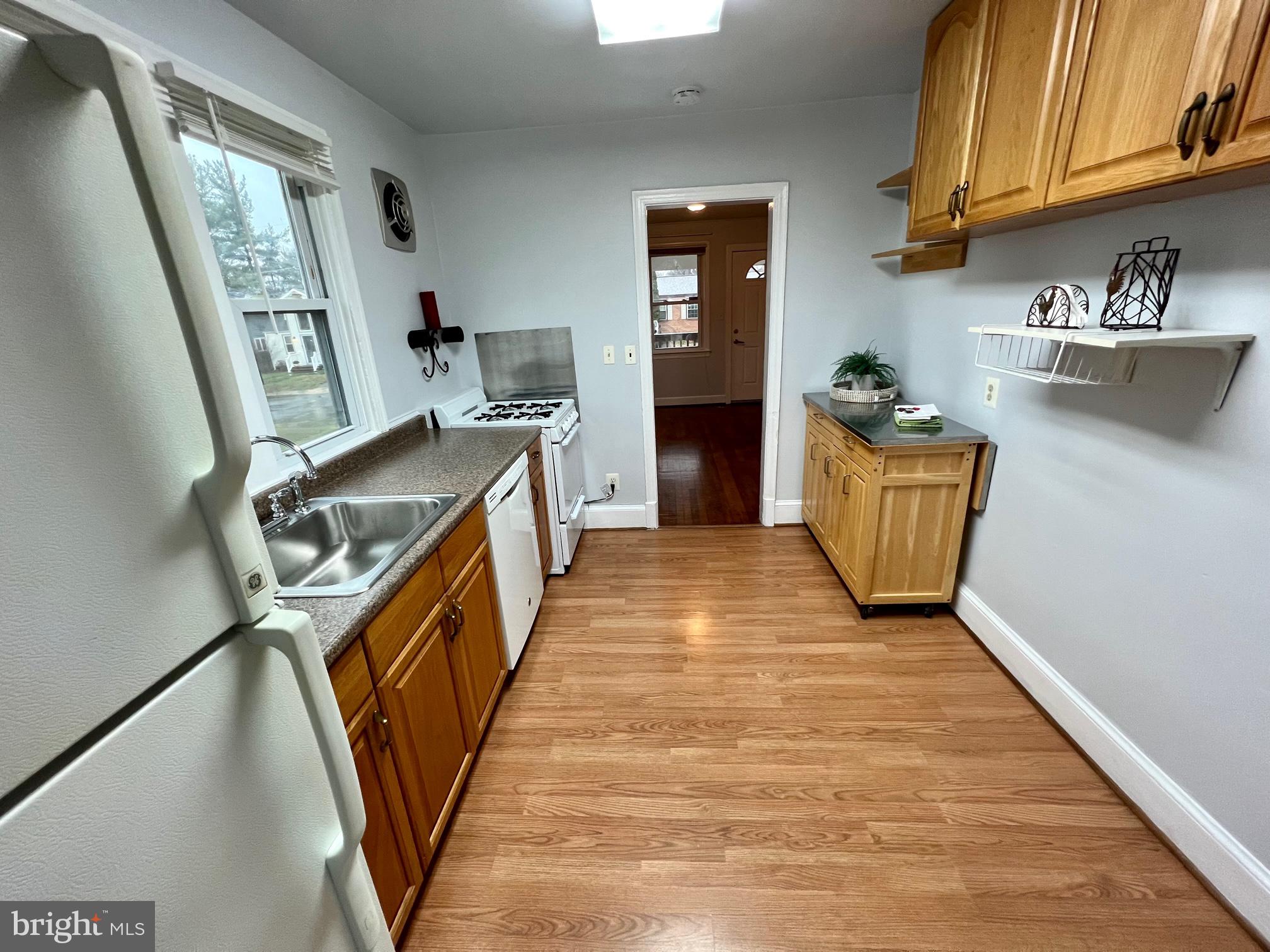 NORTH KENSINGTON - Residential Lease