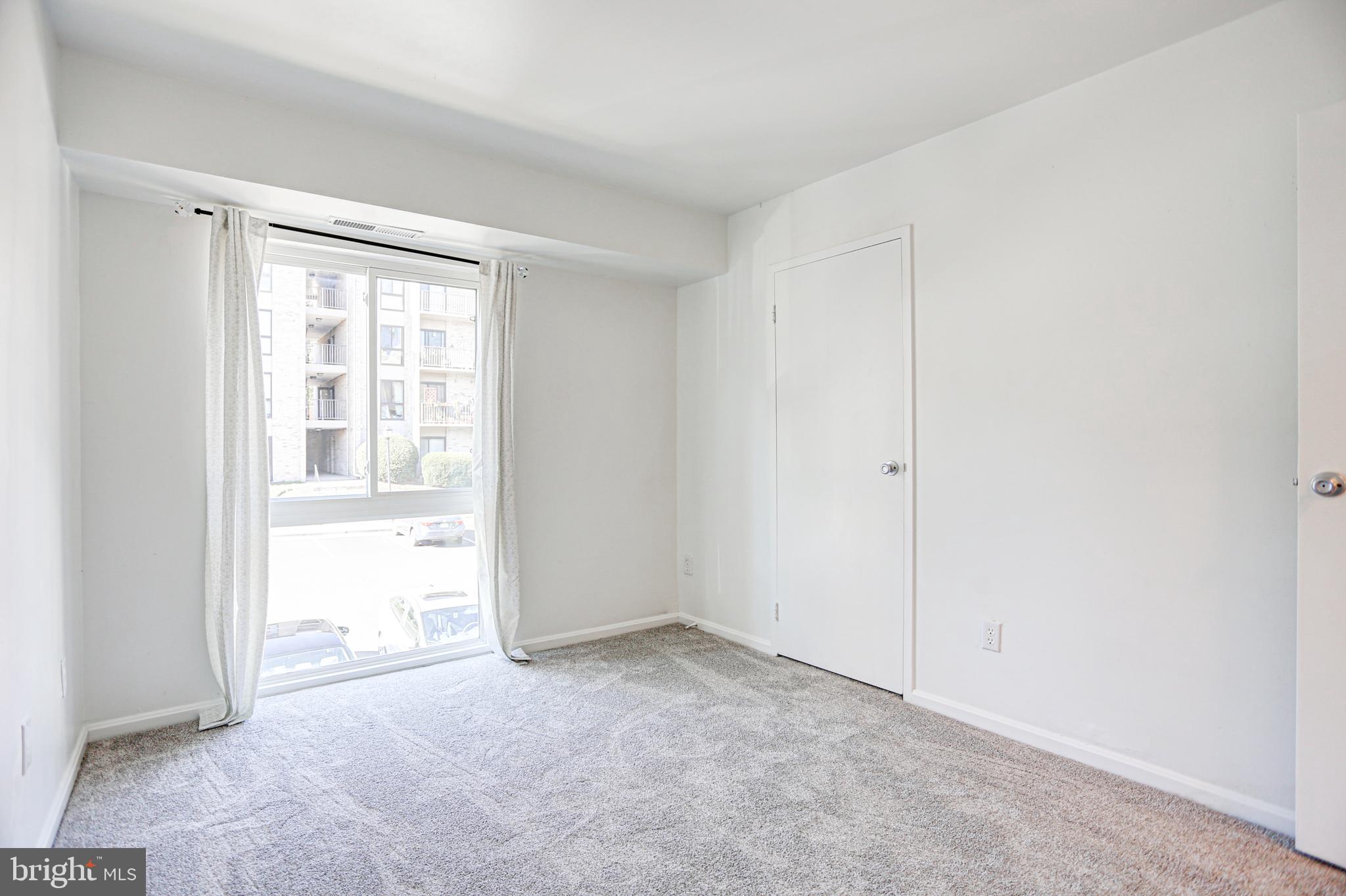 EDSALL BLUFF - Residential