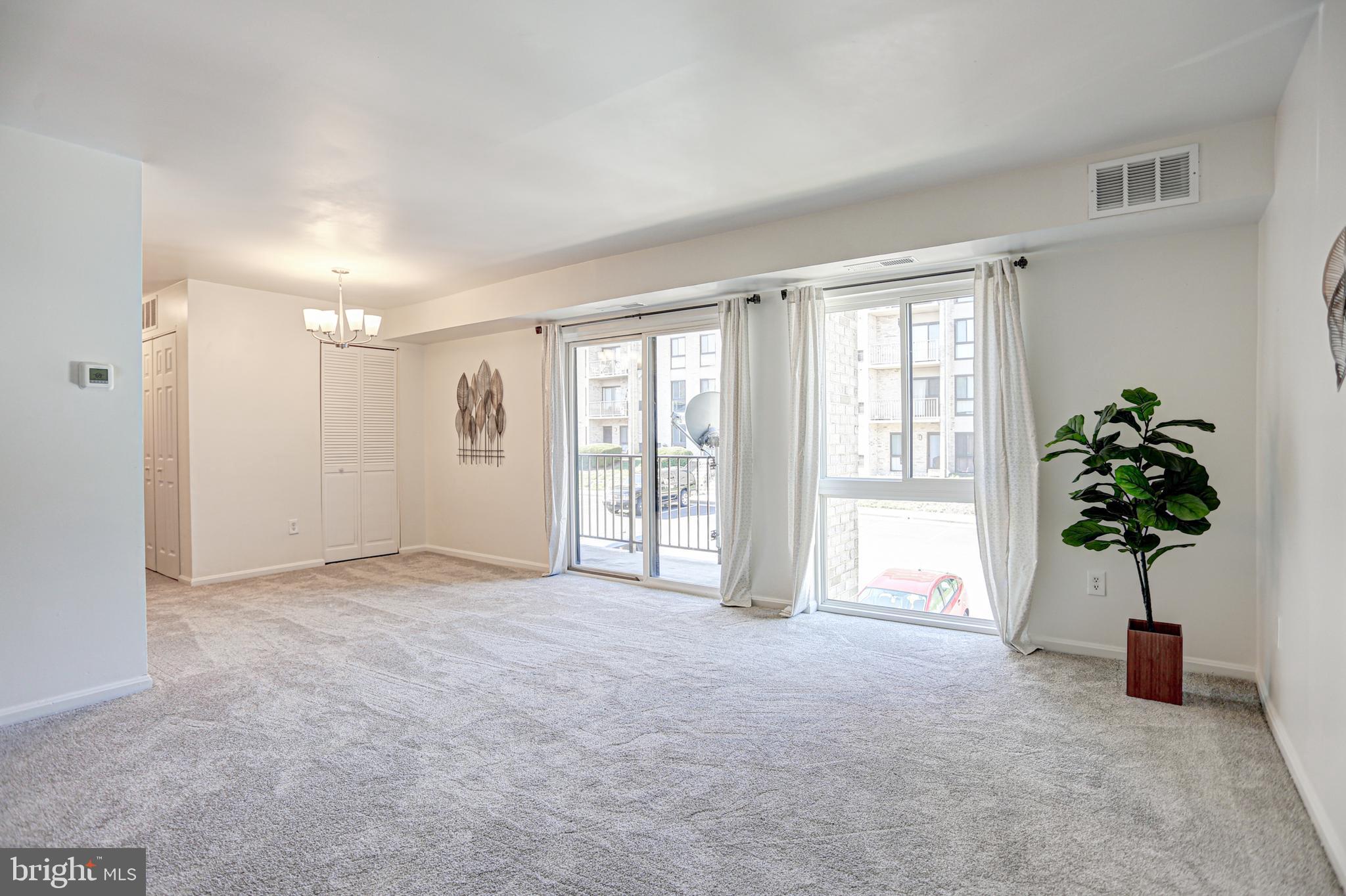 EDSALL BLUFF - Residential