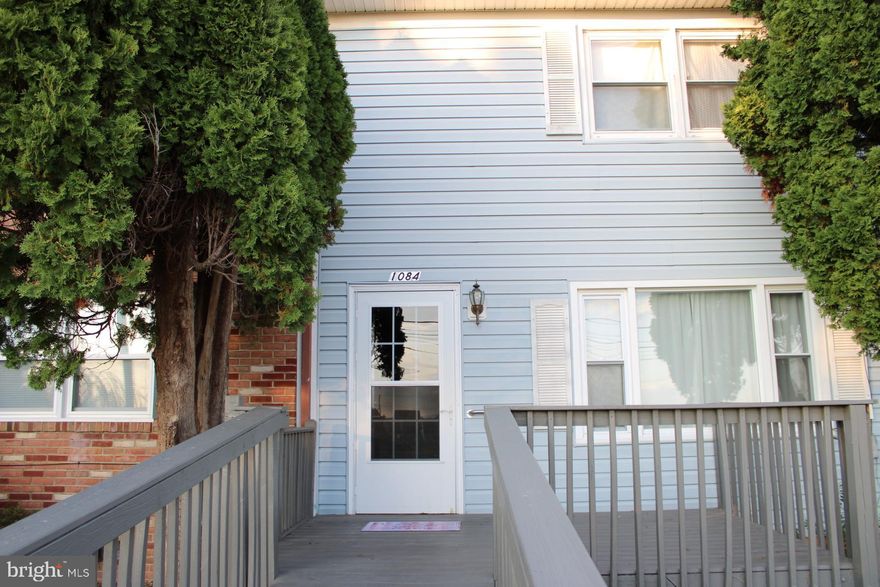 Here's an opportunity for first-time homebuyers with a loan renovation option in one of the acceptable financing programs to add your personal touches to this townhome.  A rehab would make this a desirable rental or sale opportunity for investors, as well. This 2-bedroom, bath-and-a-half townhome is being sold as-is. The original hardwood floors are under the carpet. The front door, front screen door, back door, and windows are somewhat new. The townhome is located in a small, quiet development within walking distance of historic downtown and 2 minutes to I-81. There is no HOA.