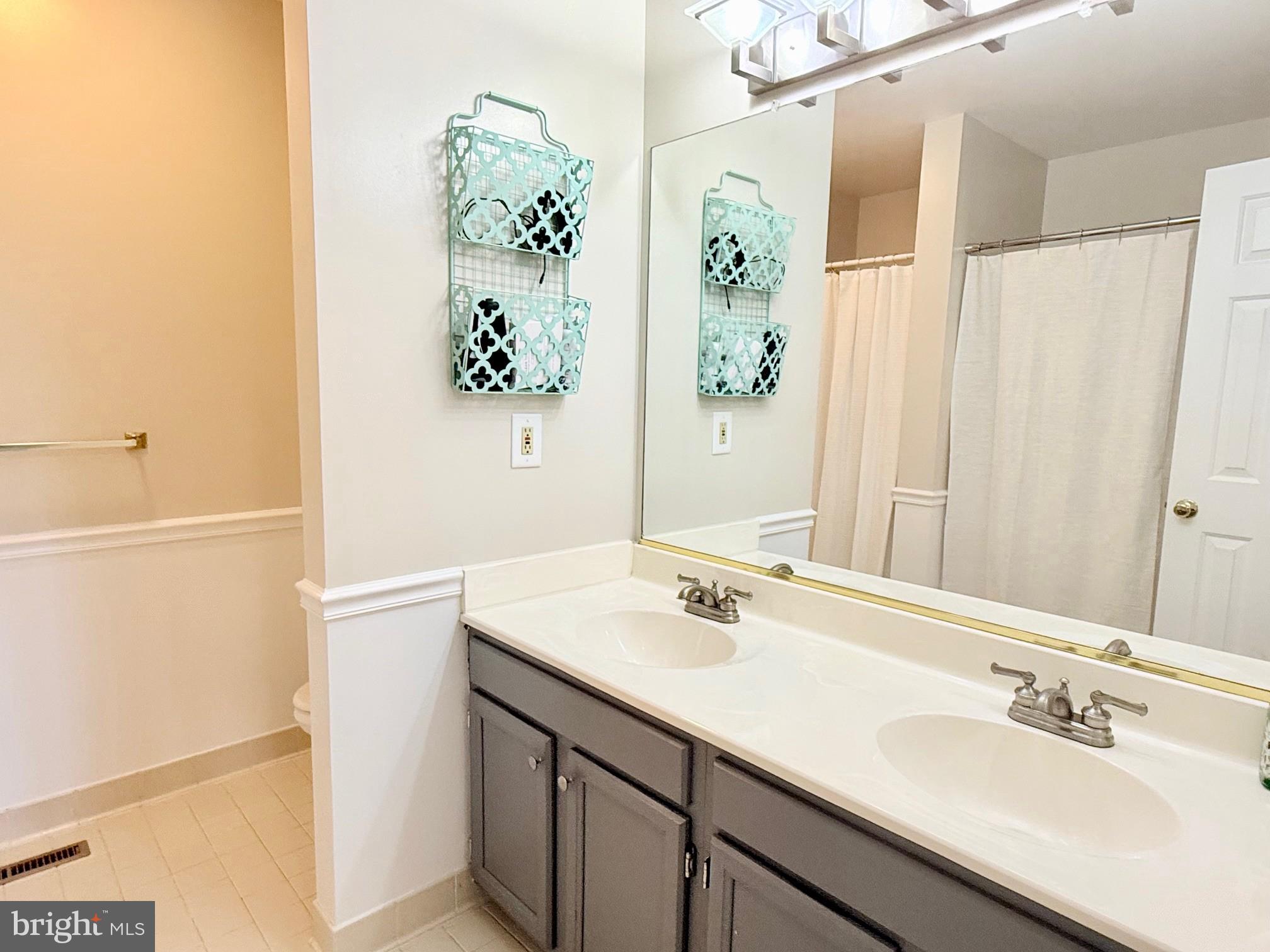 MILL CREEK CONDOMINIUMS - Residential