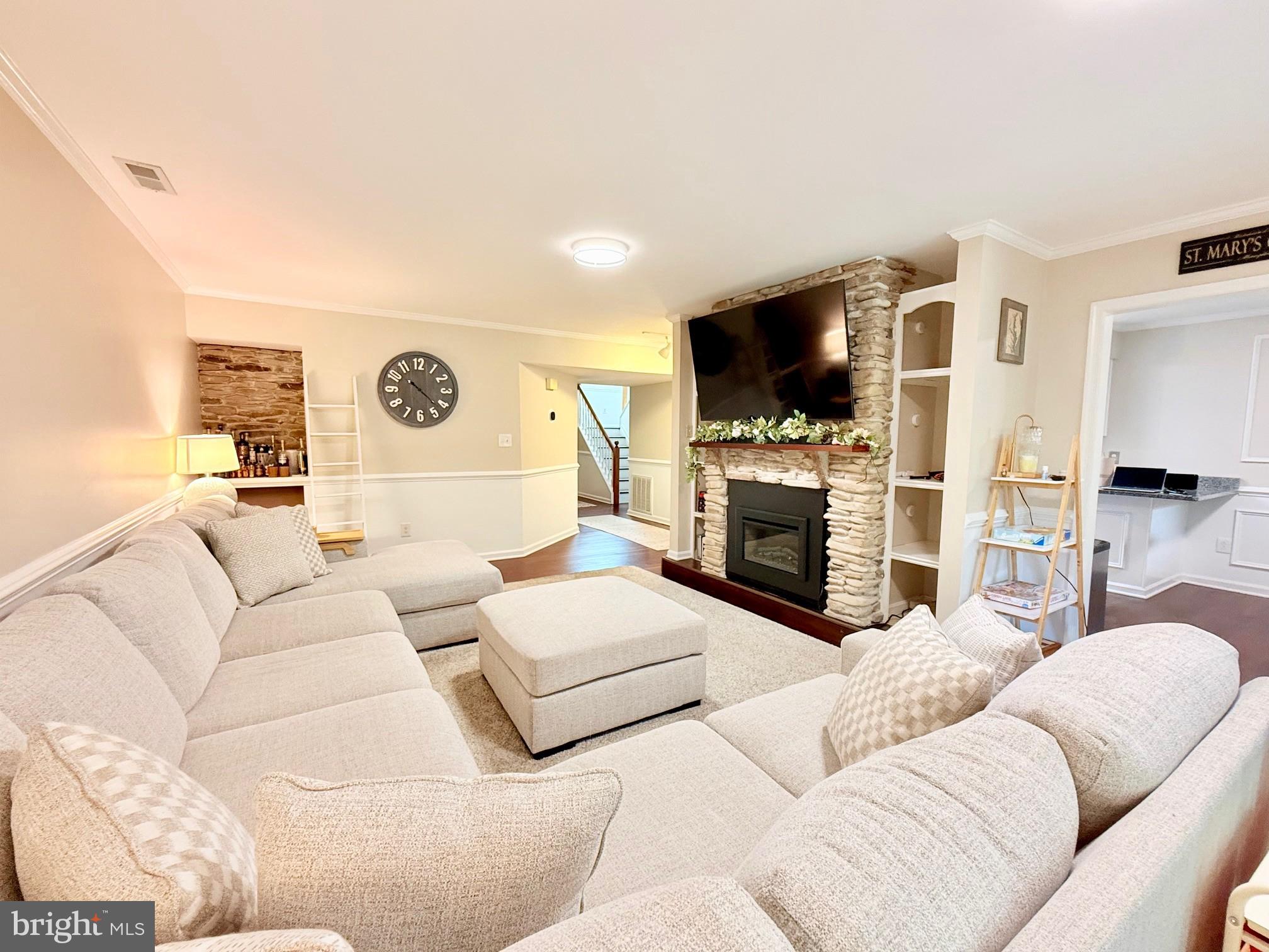 MILL CREEK CONDOMINIUMS - Residential