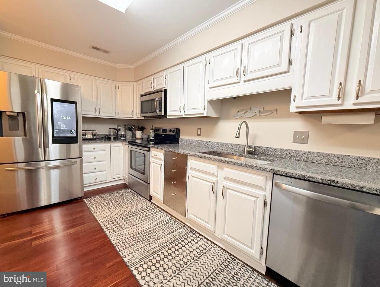 MILL CREEK CONDOMINIUMS - Residential