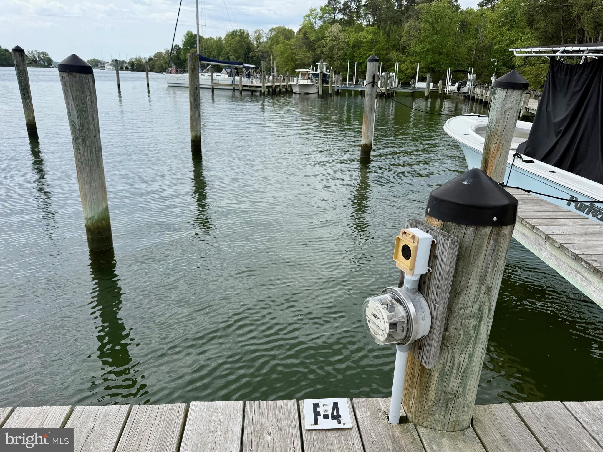 MILL CREEK CONDOMINIUMS - Residential