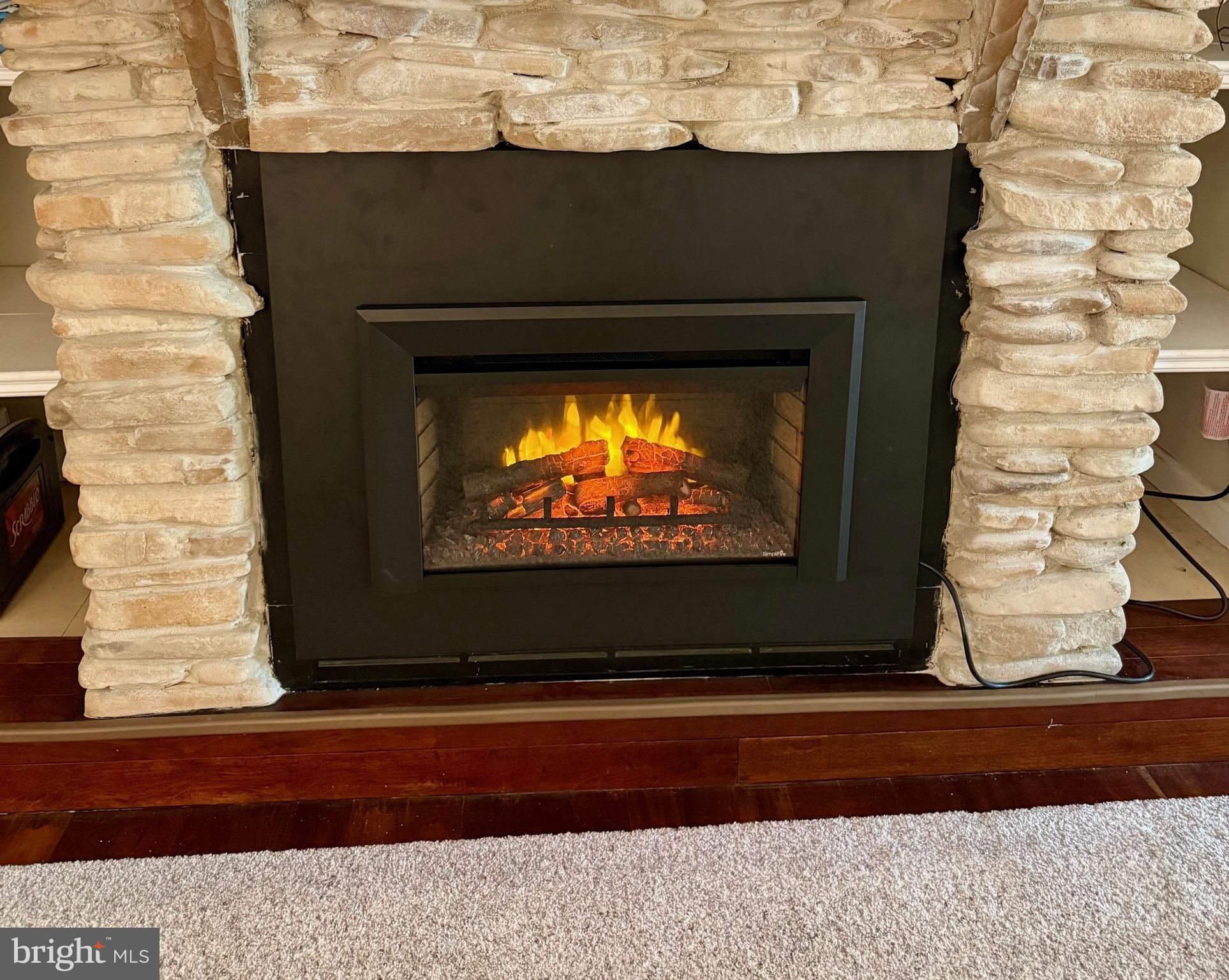 MILL CREEK CONDOMINIUMS - Residential