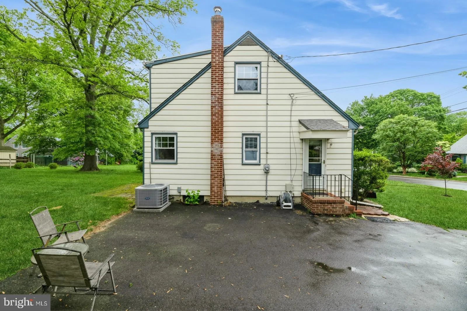 Hightstown, New Jersey 08520, United States, 3 Bedrooms Bedrooms, ,2 BathroomsBathrooms,Residential,Pending,131453