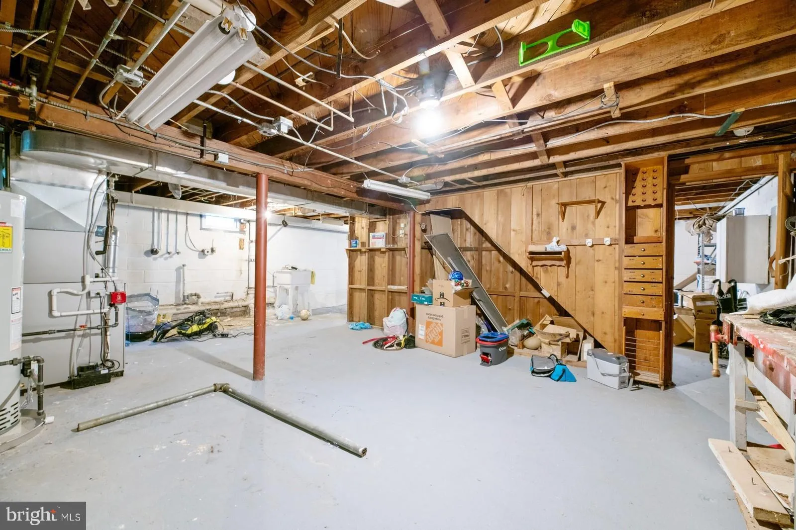 Hightstown, New Jersey 08520, United States, 3 Bedrooms Bedrooms, ,2 BathroomsBathrooms,Residential,Pending,131453