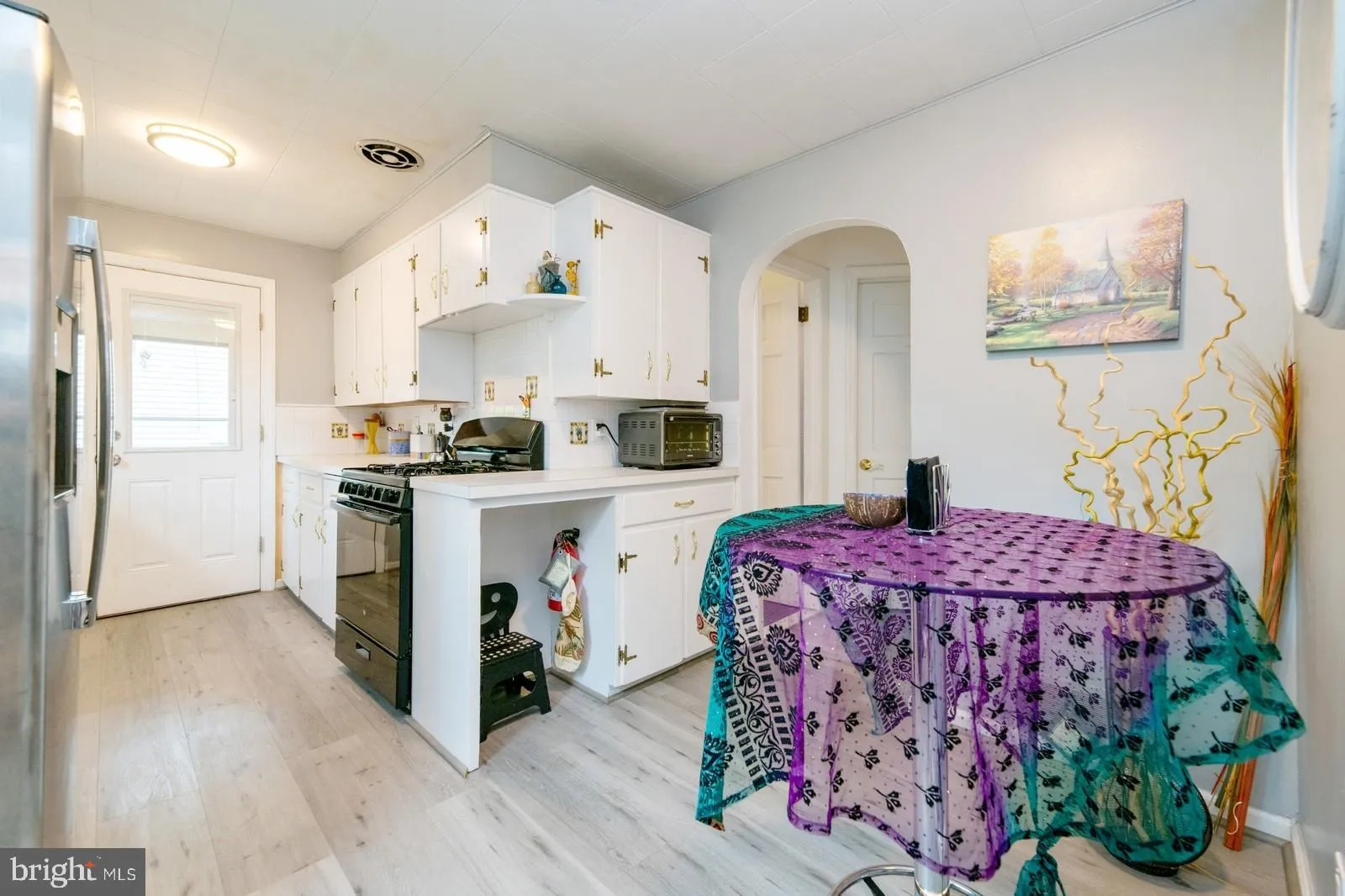 Hightstown, New Jersey 08520, United States, 3 Bedrooms Bedrooms, ,2 BathroomsBathrooms,Residential,Pending,131453