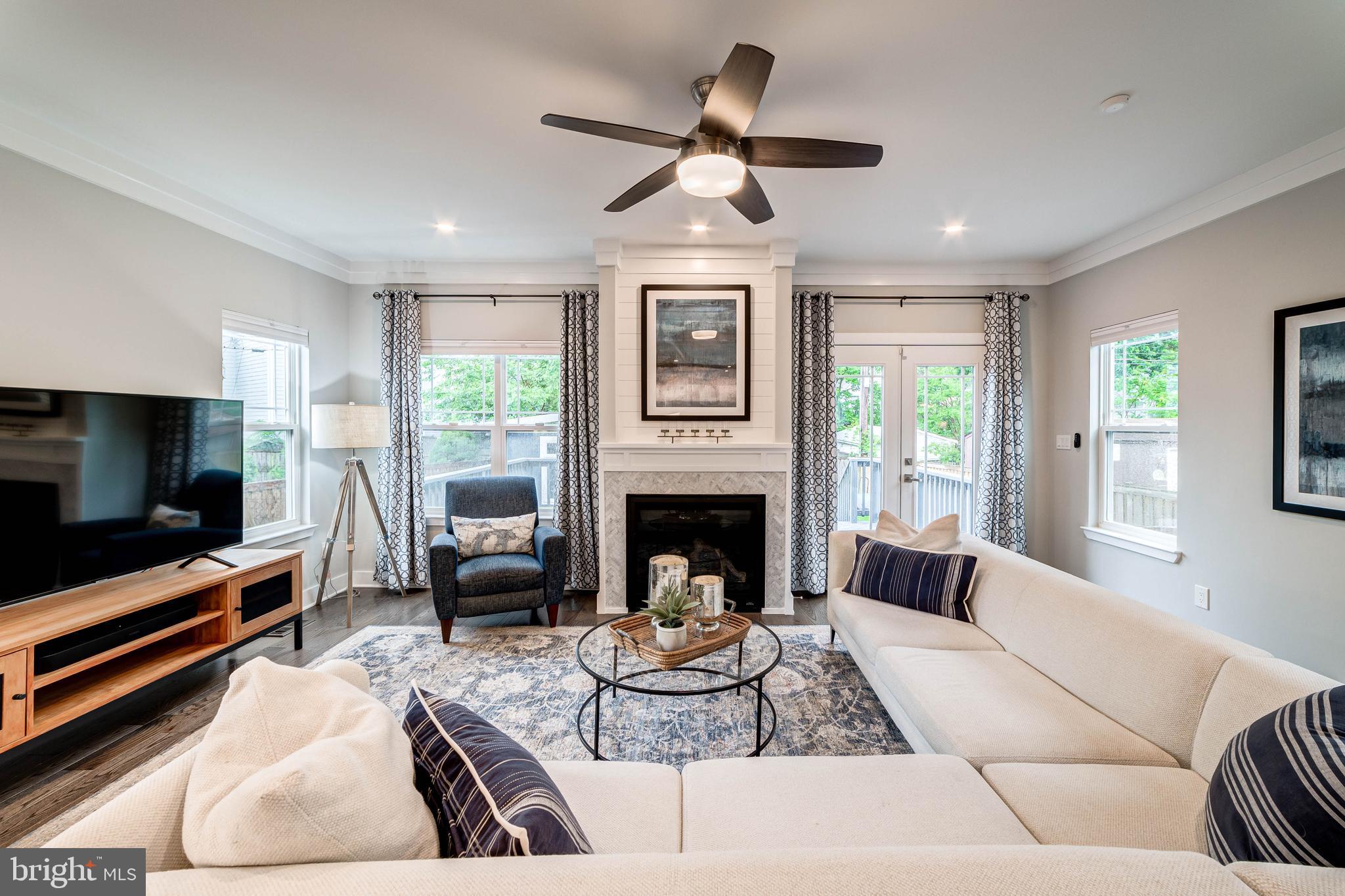 ROSEMONT - Residential