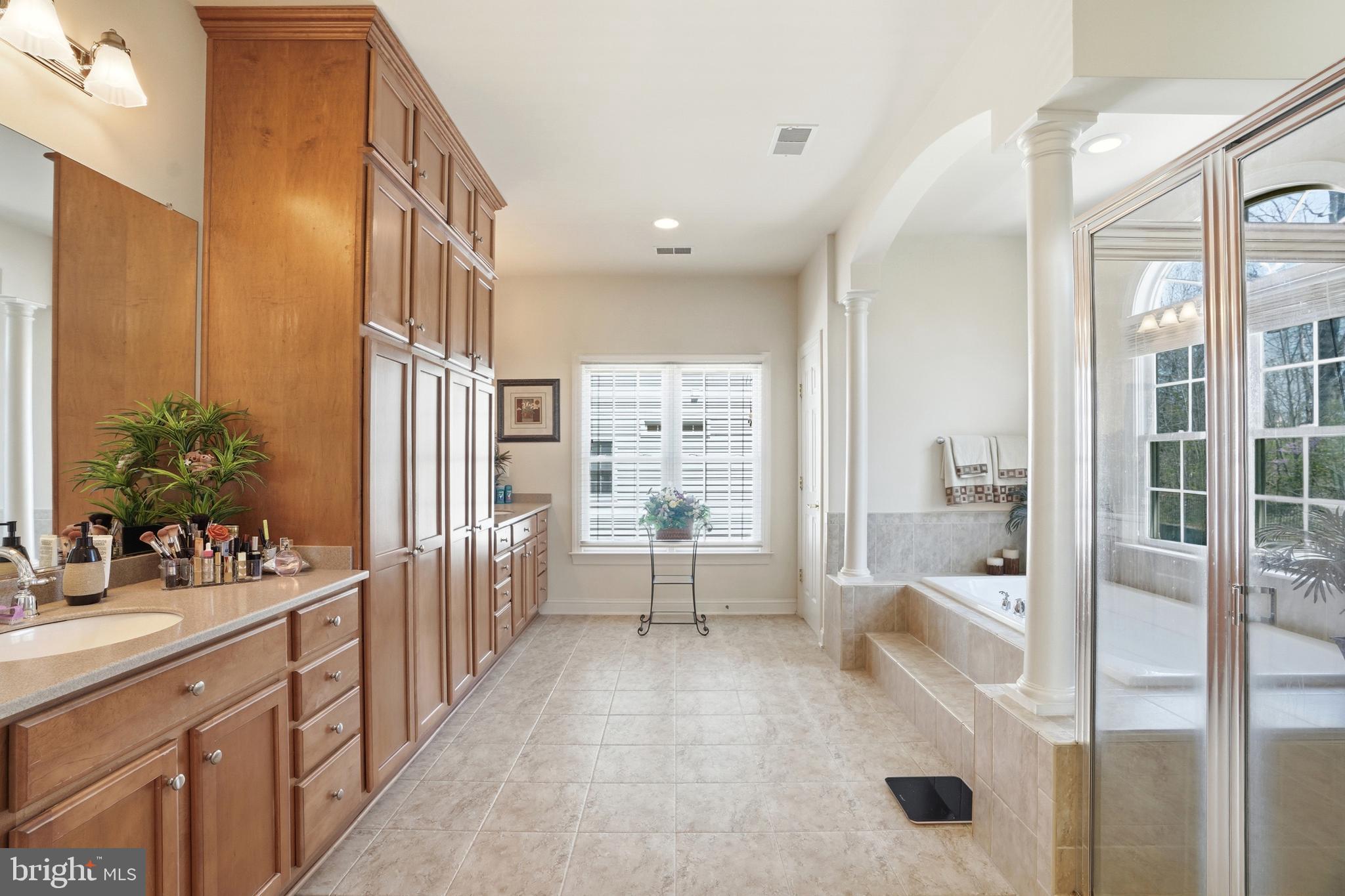 THE REGENTS AT LAKE MANASSAS - Residential