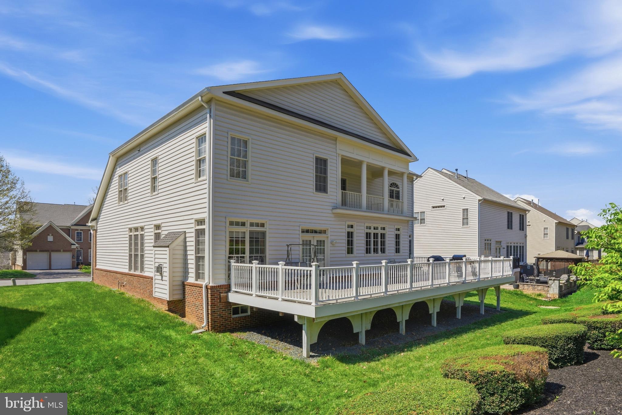 THE REGENTS AT LAKE MANASSAS - Residential
