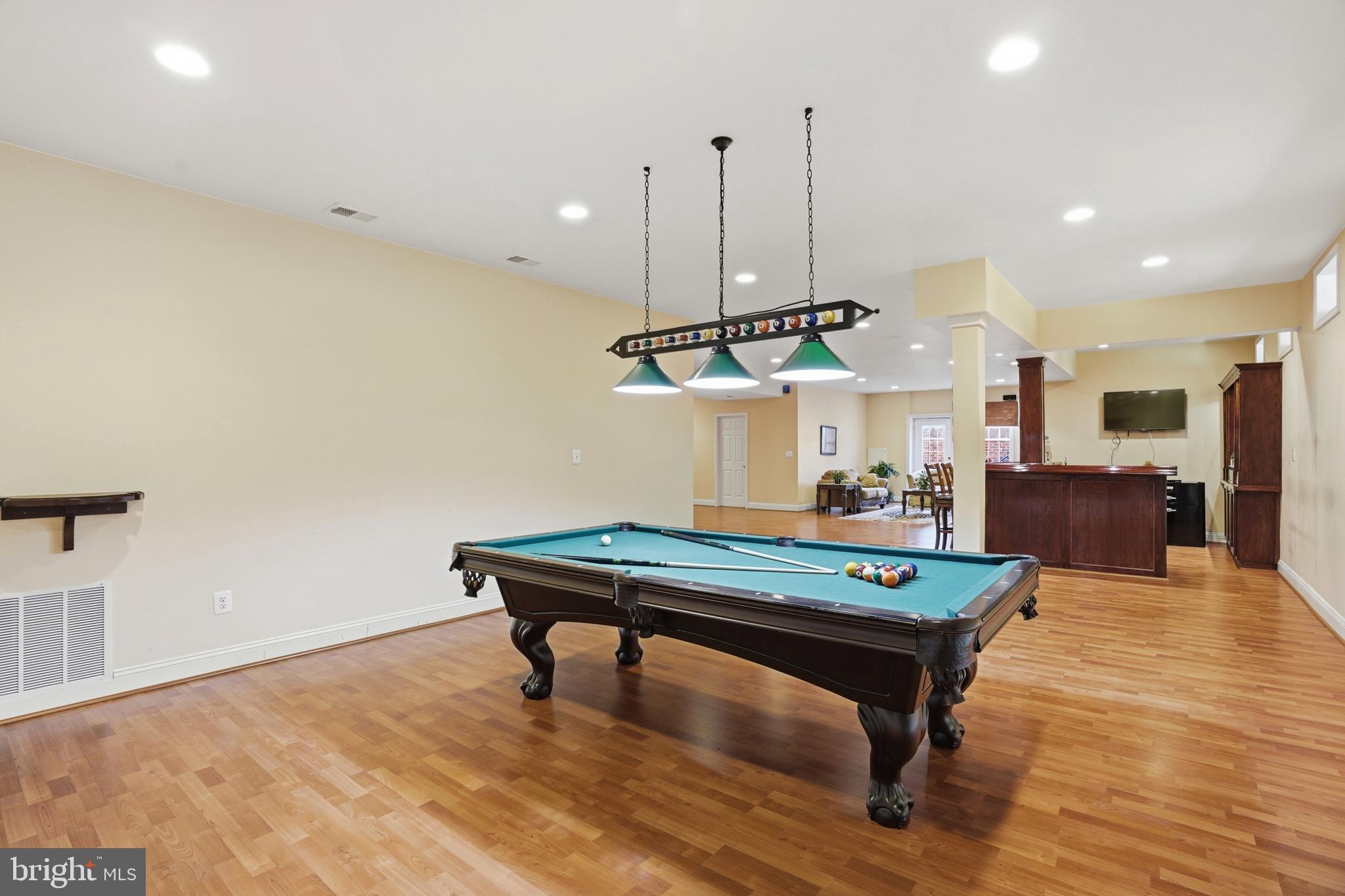 THE REGENTS AT LAKE MANASSAS - Residential