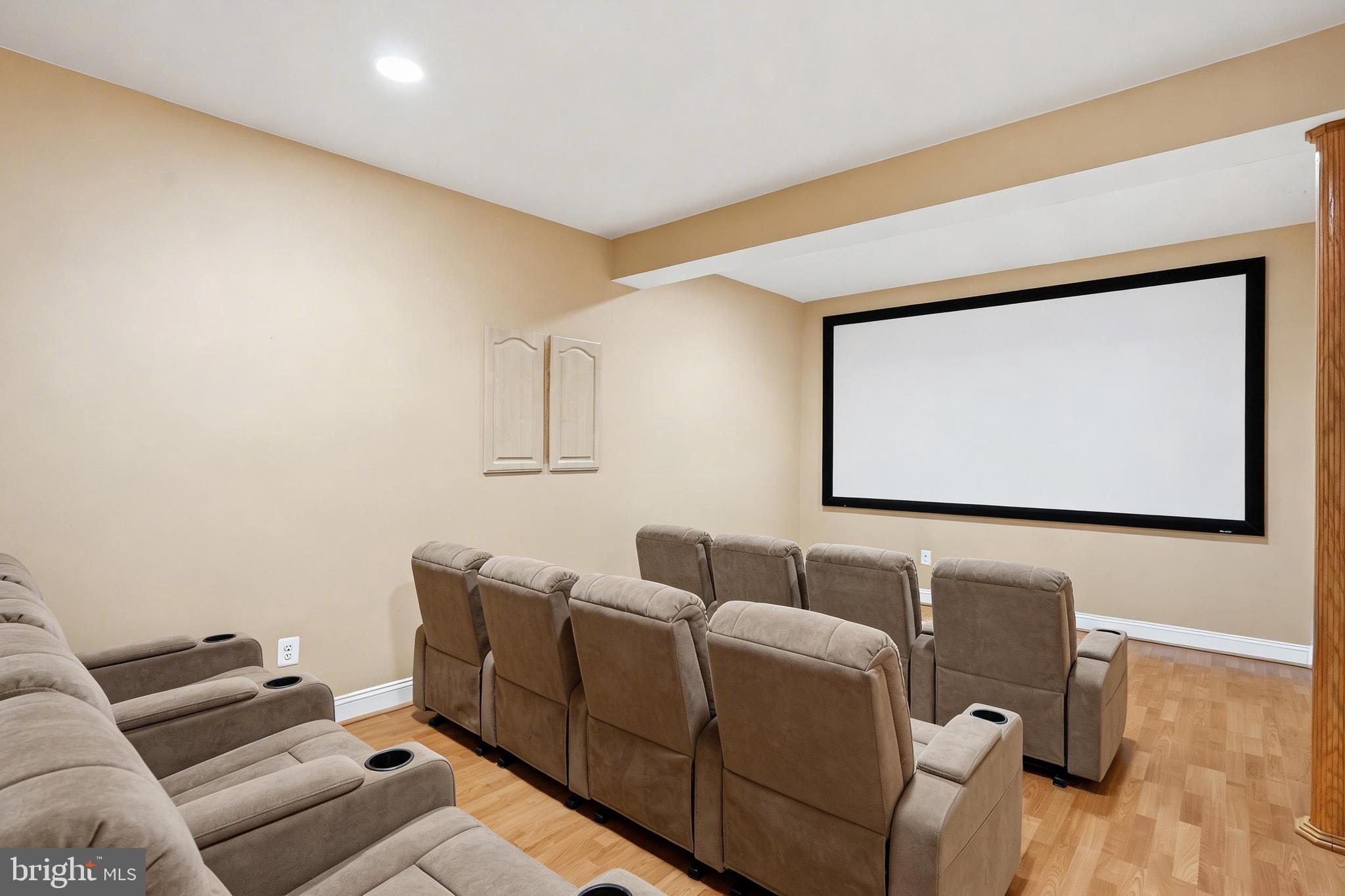 THE REGENTS AT LAKE MANASSAS - Residential