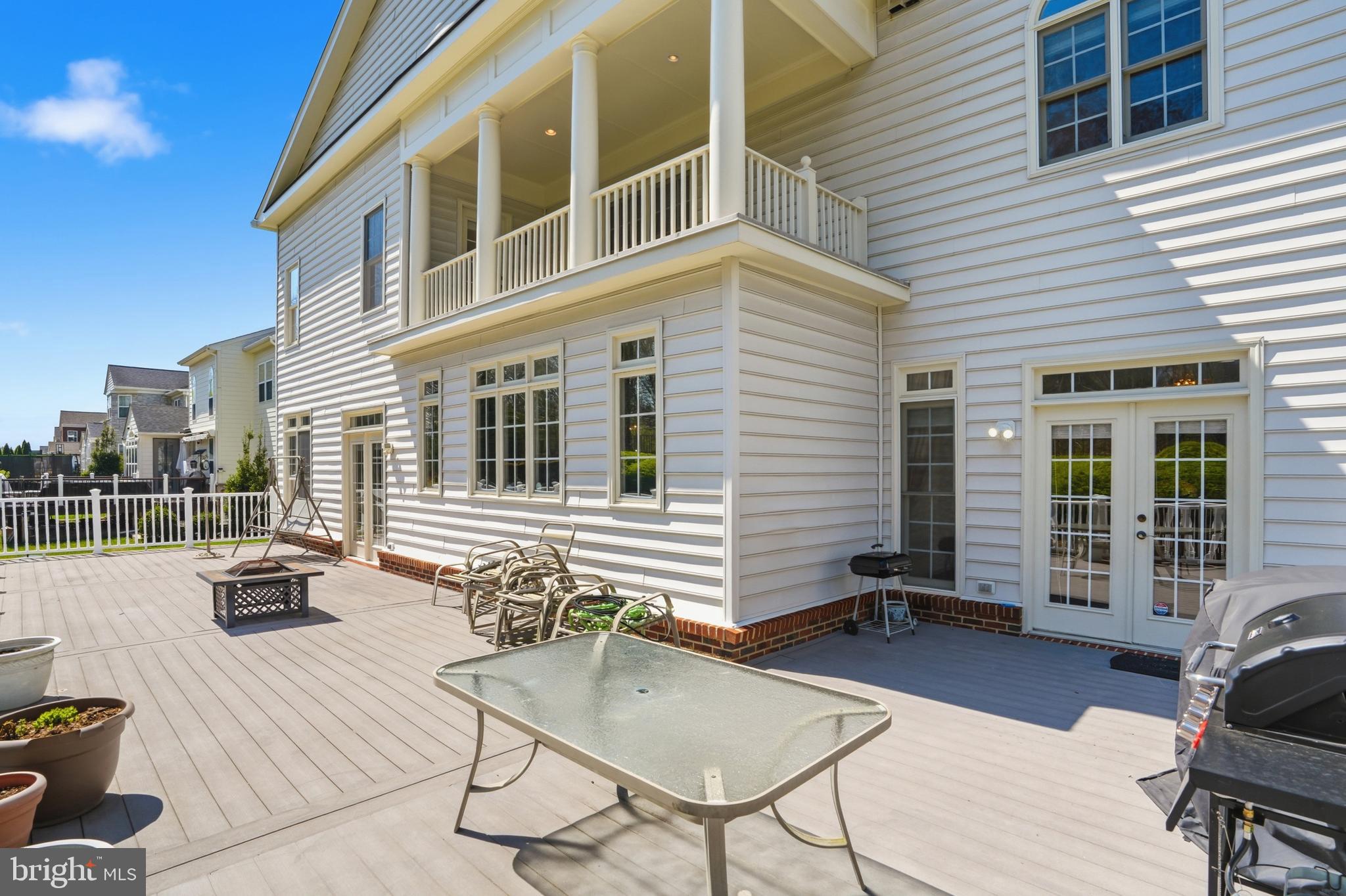 THE REGENTS AT LAKE MANASSAS - Residential