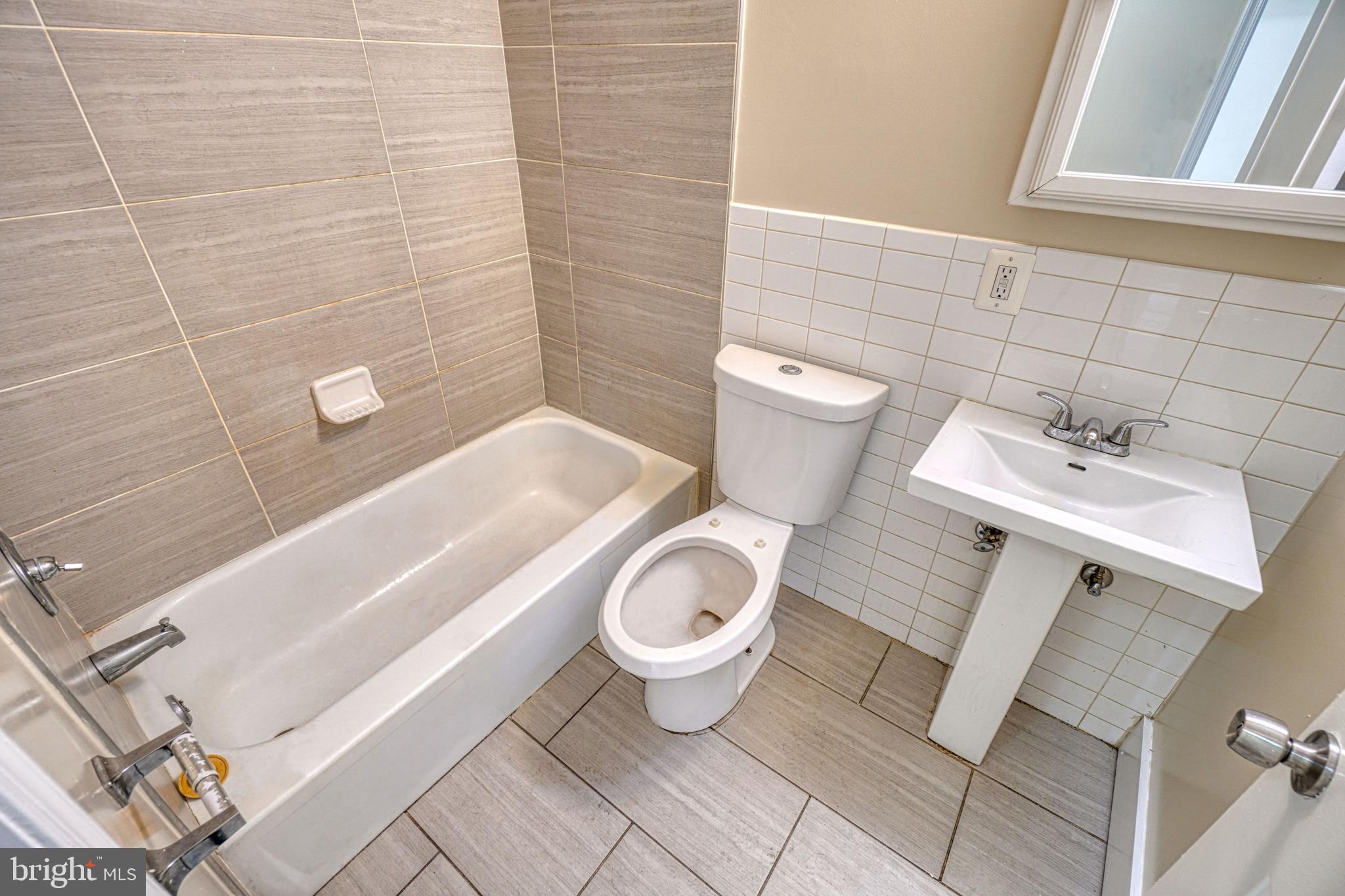 SUNCREST APARTMENTS - Residential Lease