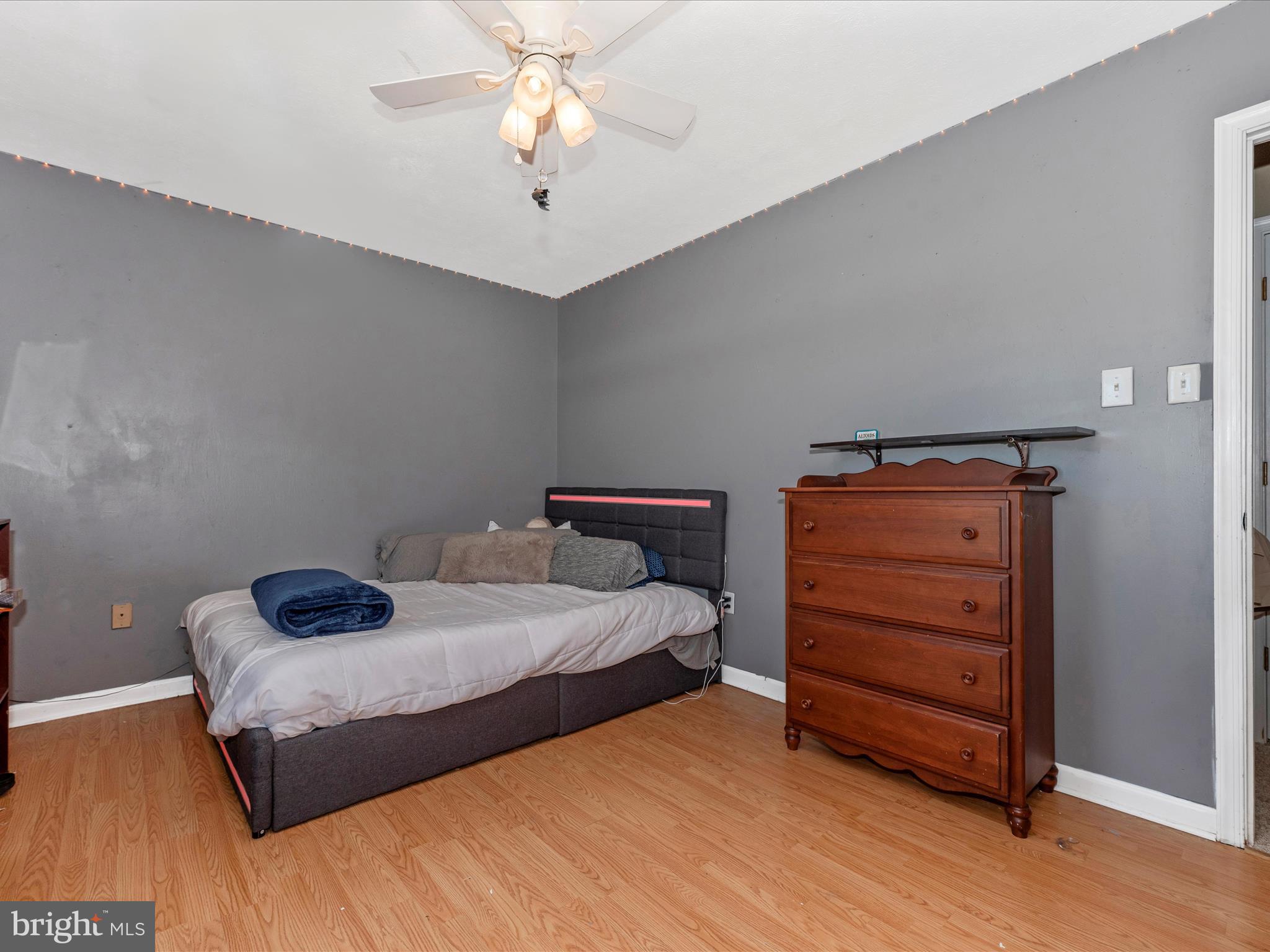 FURNACE HILLS - Residential