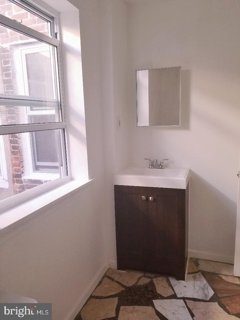 PASSYUNK SQUARE - Residential Lease