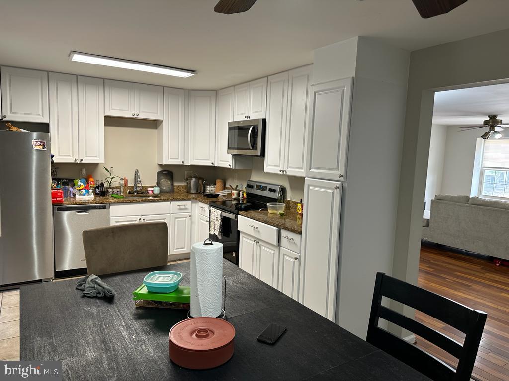 WAYSIDE VILLAGE - Residential