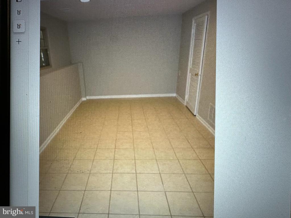 WAYSIDE VILLAGE - Residential