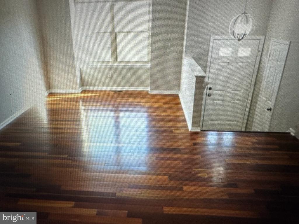 WAYSIDE VILLAGE - Residential