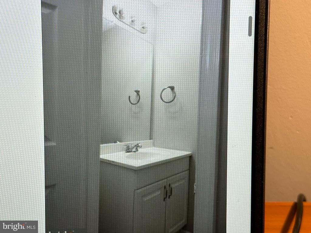 WAYSIDE VILLAGE - Residential