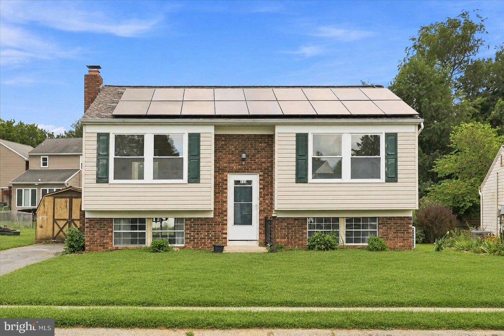 Photo of 111 Tanglewood Lane, LANCASTER, PA 17601 (MLS # PALA2094542)