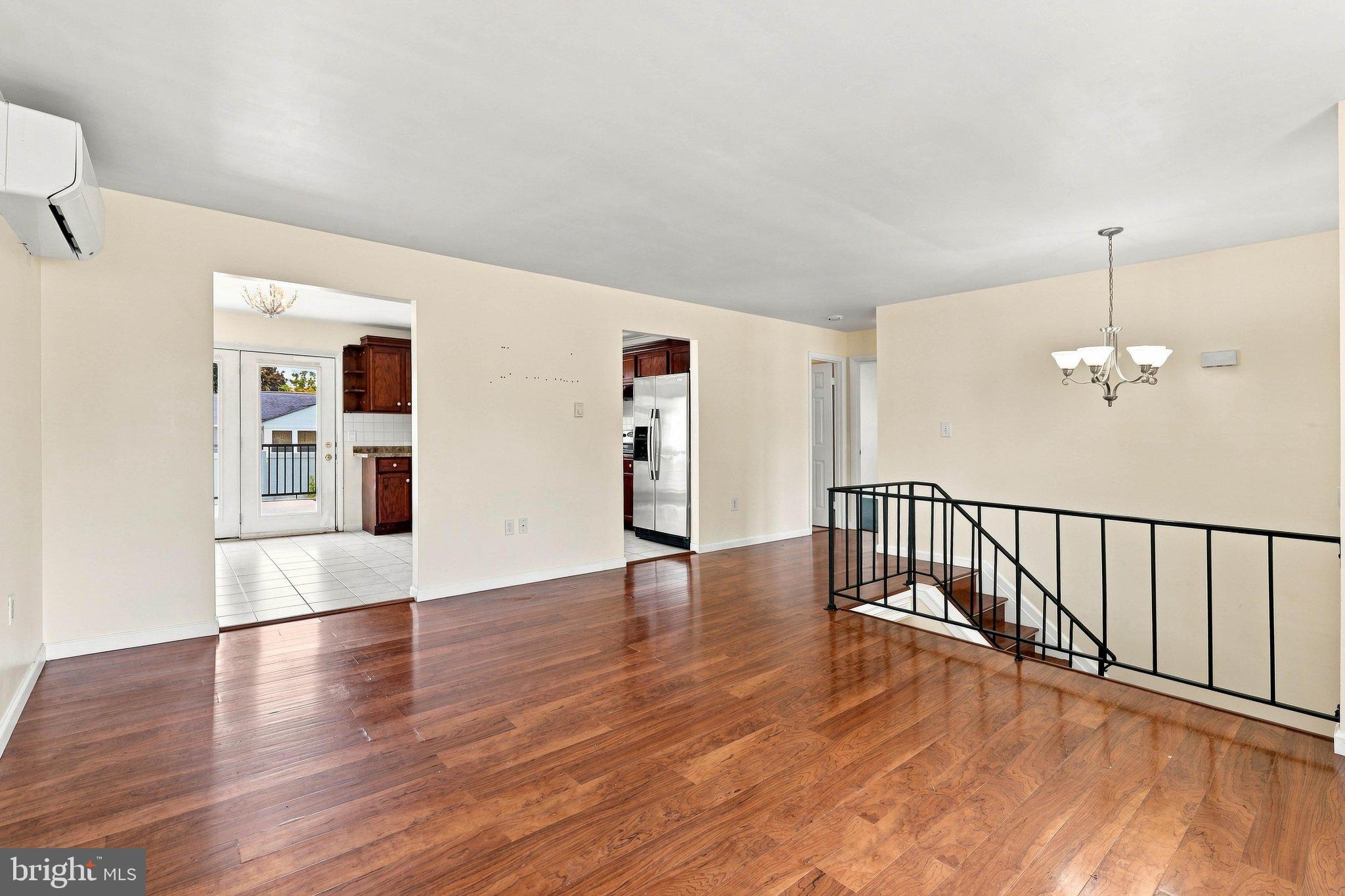 111 TANGLEWOOD LANE