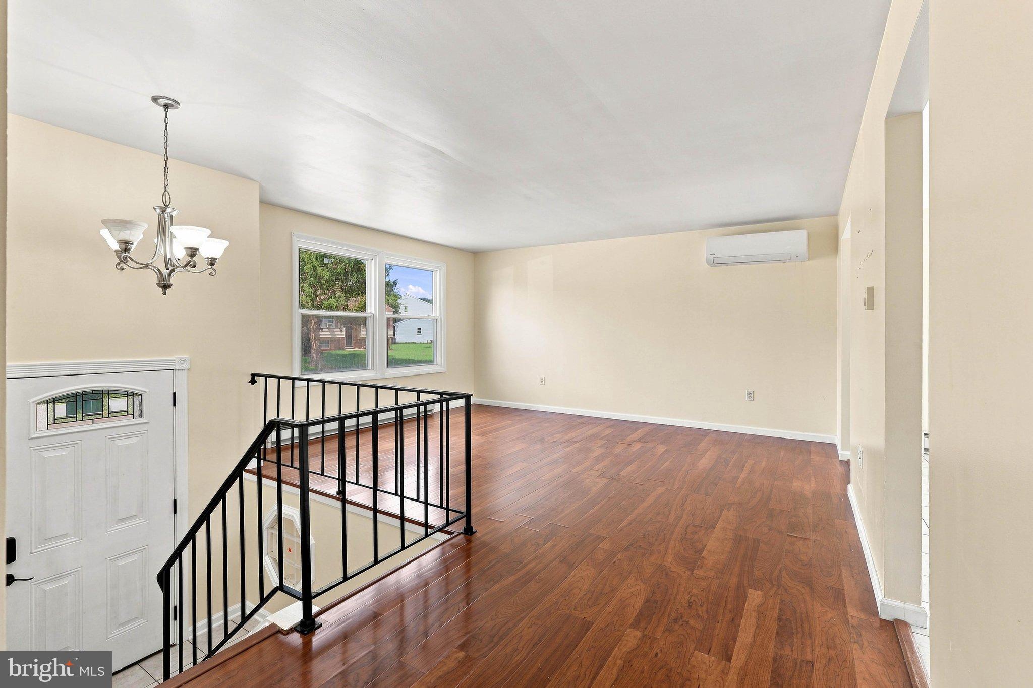111 TANGLEWOOD LANE