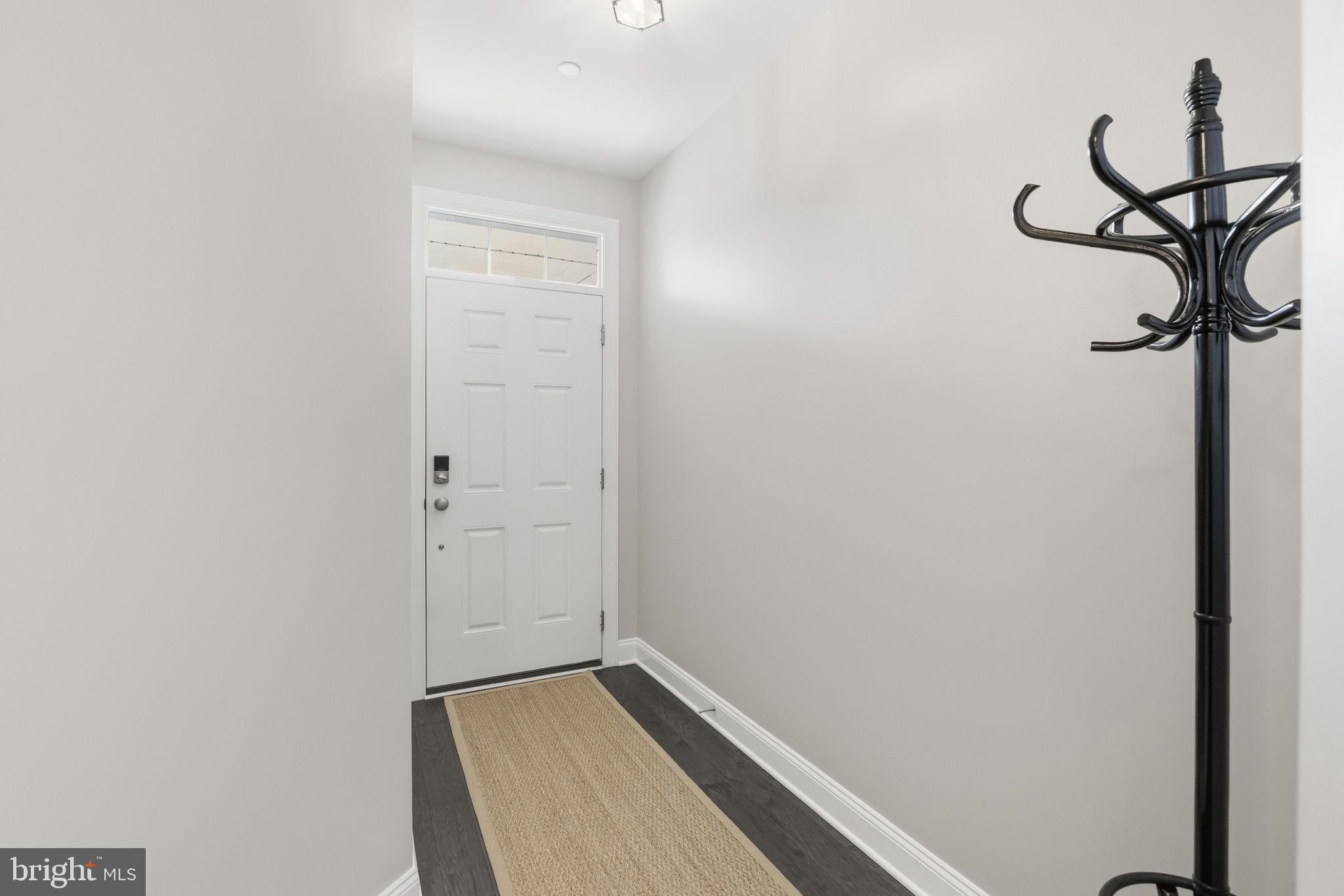 318 RIDGEWOOD DRIVE