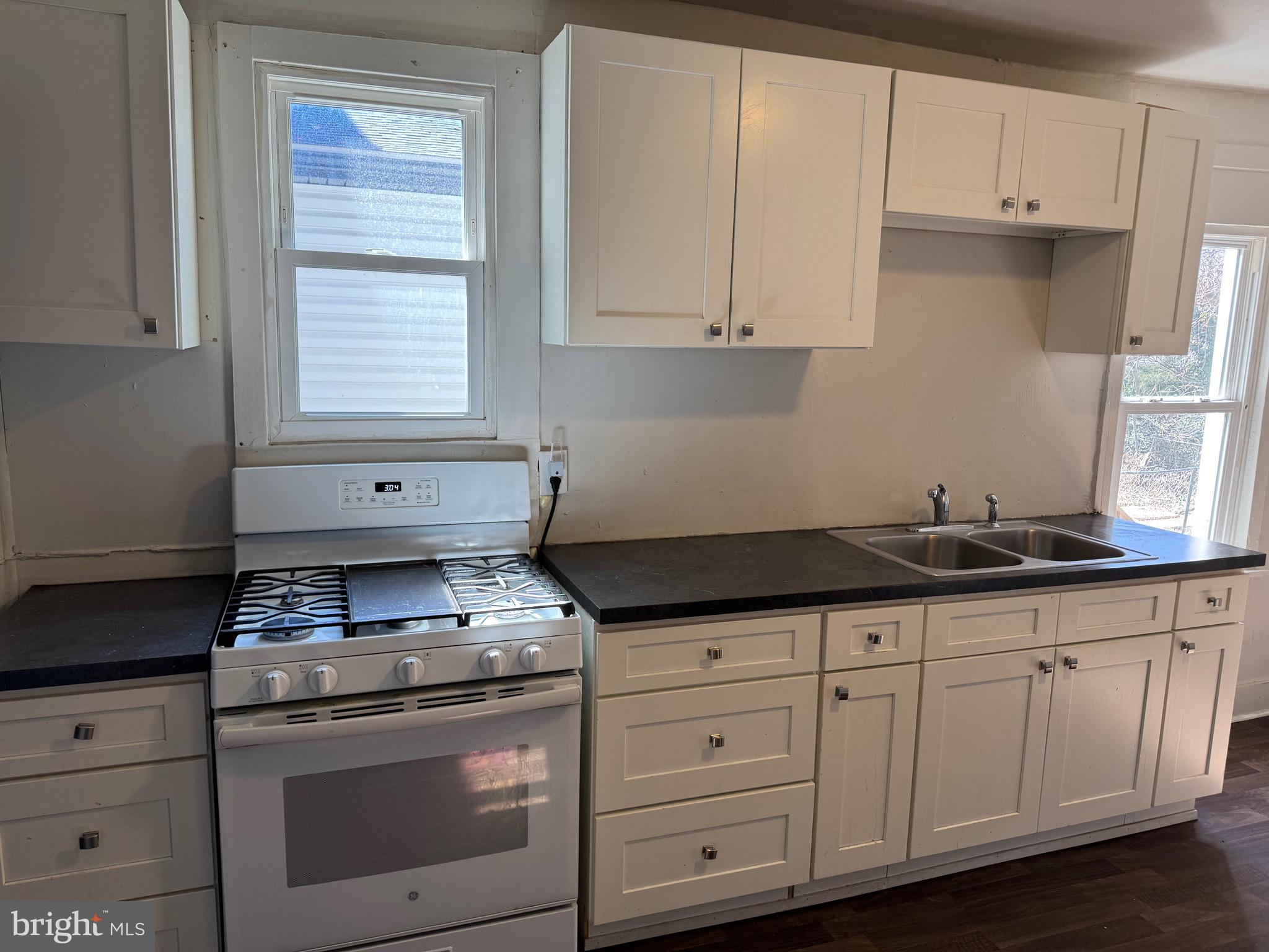 YORK - Residential Lease