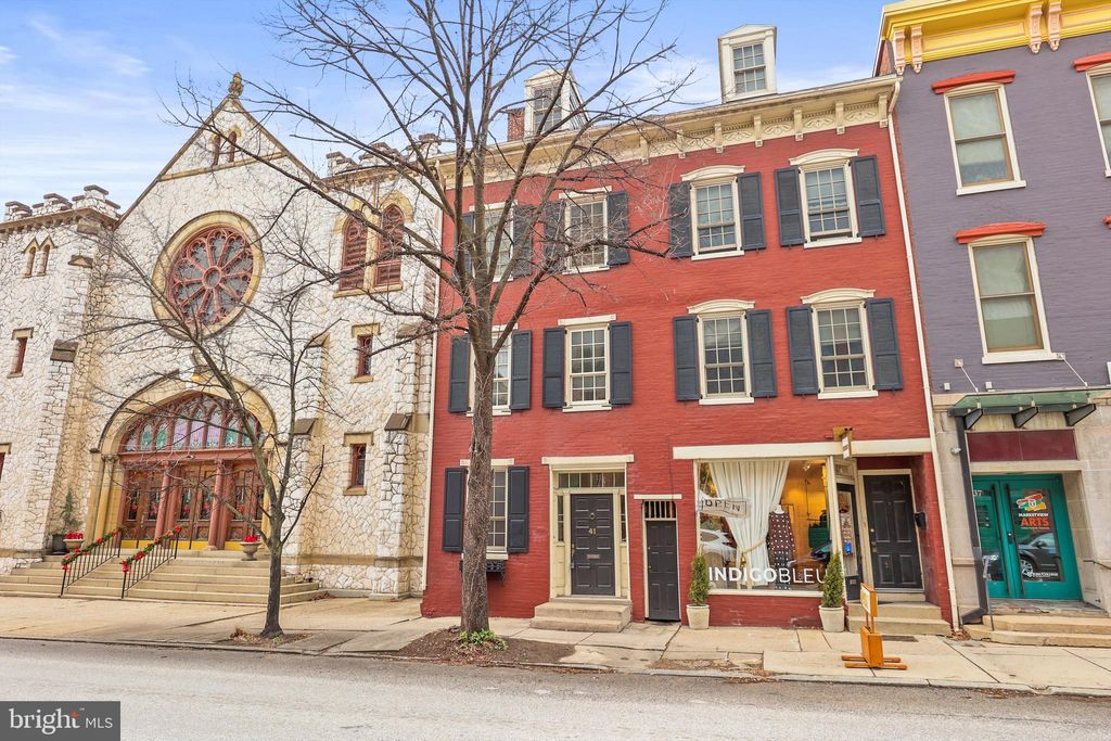 Photo of 41 W Philadelphia Street, YORK, PA 17401 (MLS # PAYK2091272)