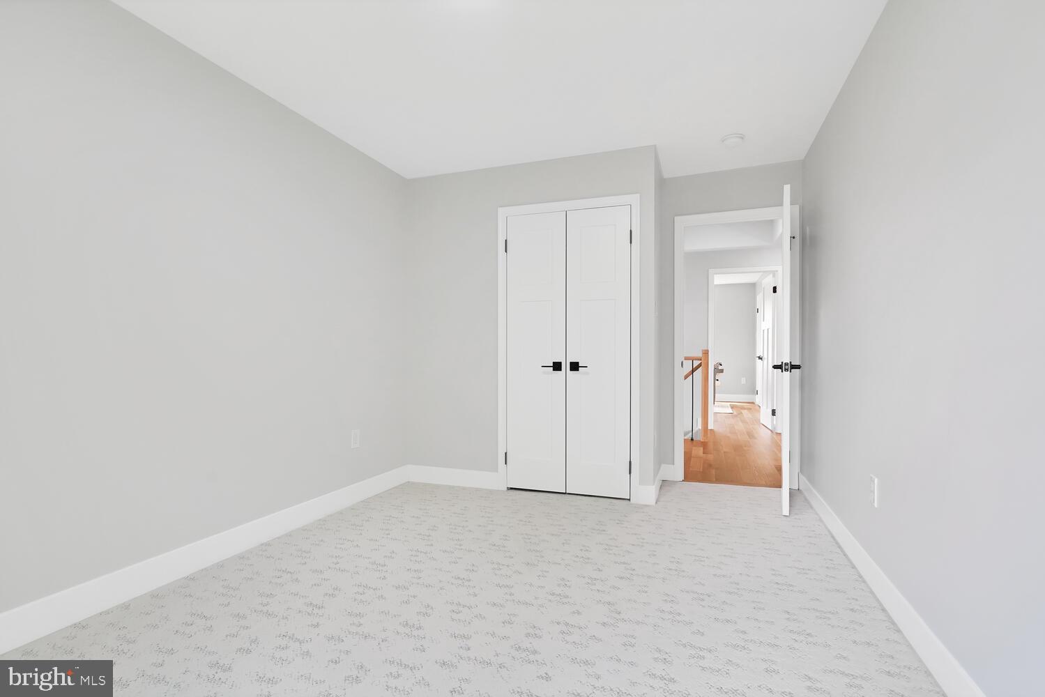 ROBIN GLEN - Residential