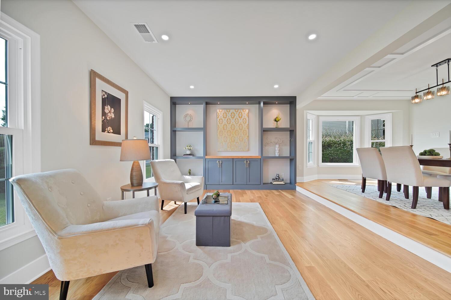 ROBIN GLEN - Residential