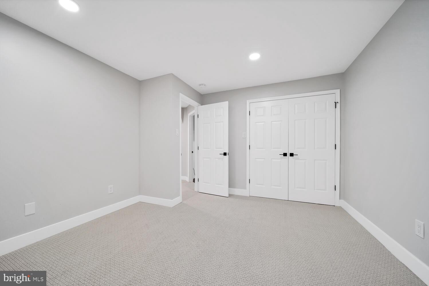 ROBIN GLEN - Residential