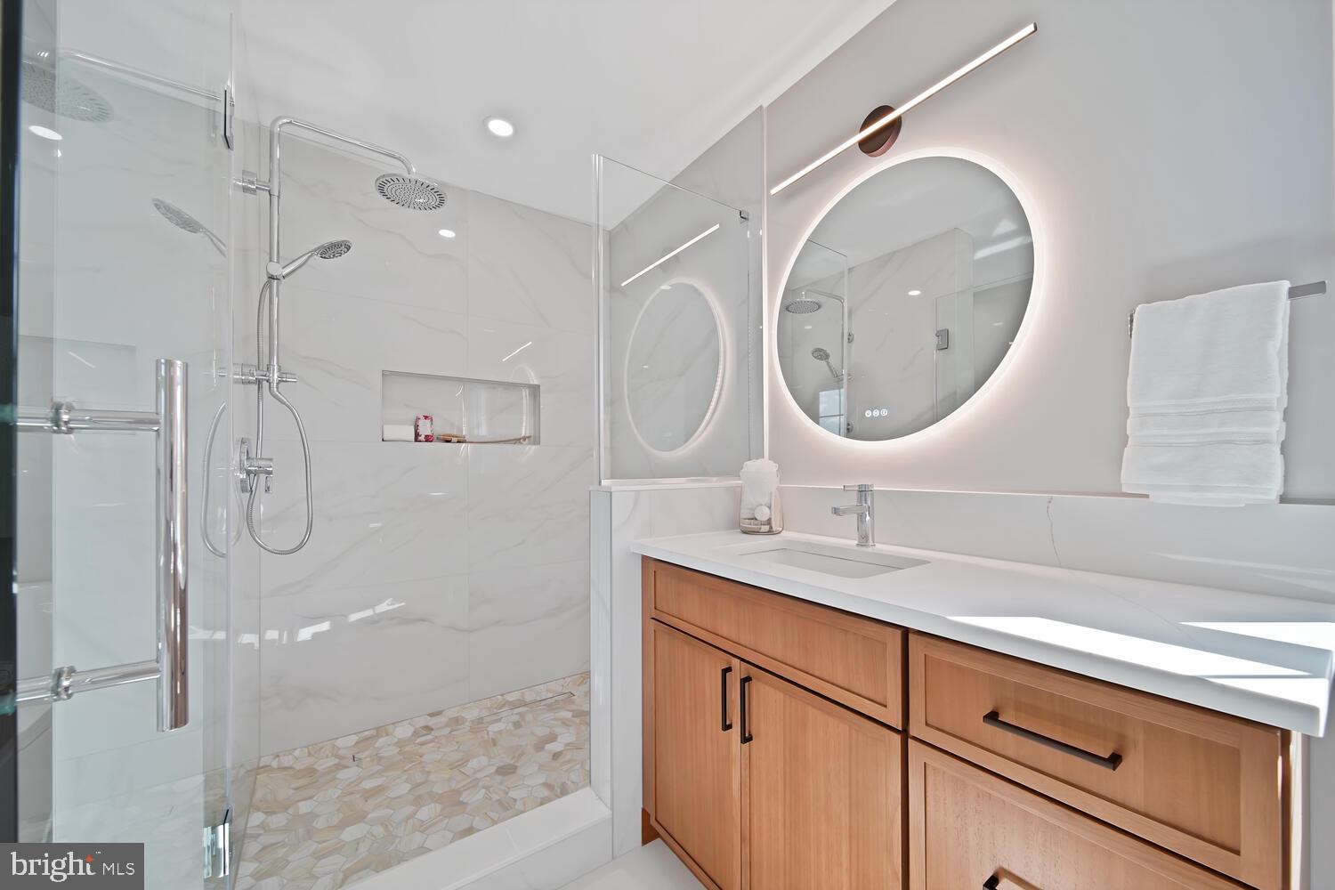 ROBIN GLEN - Residential