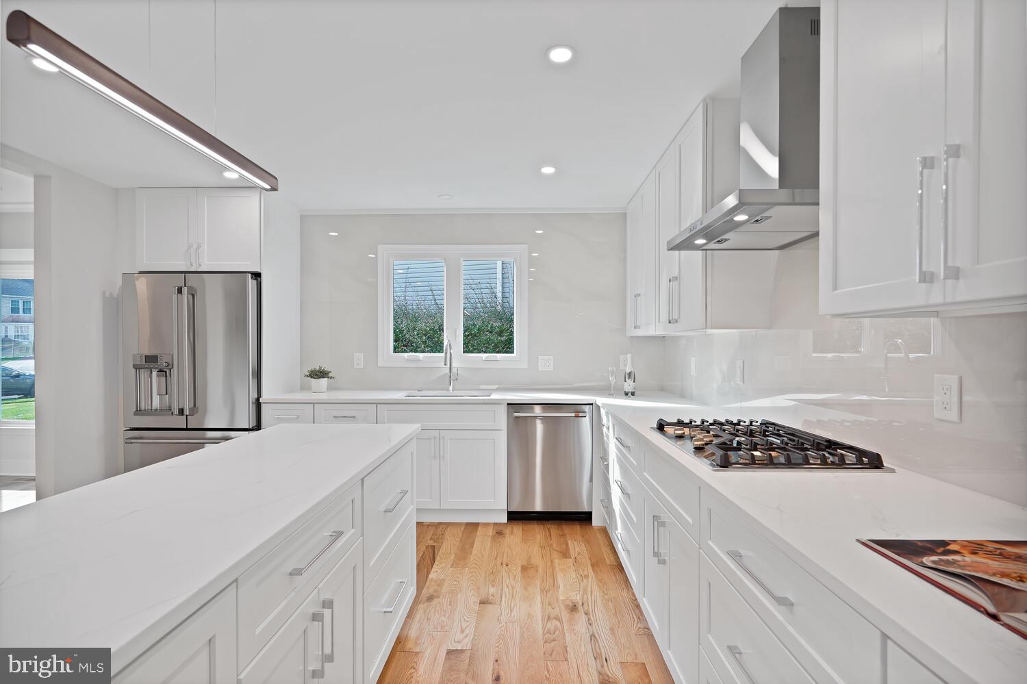 ROBIN GLEN - Residential