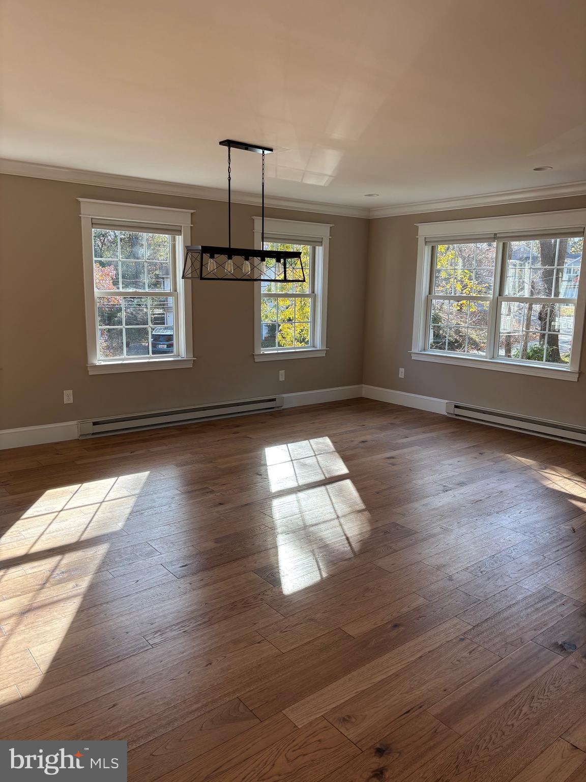 LINDAMOOR - Residential