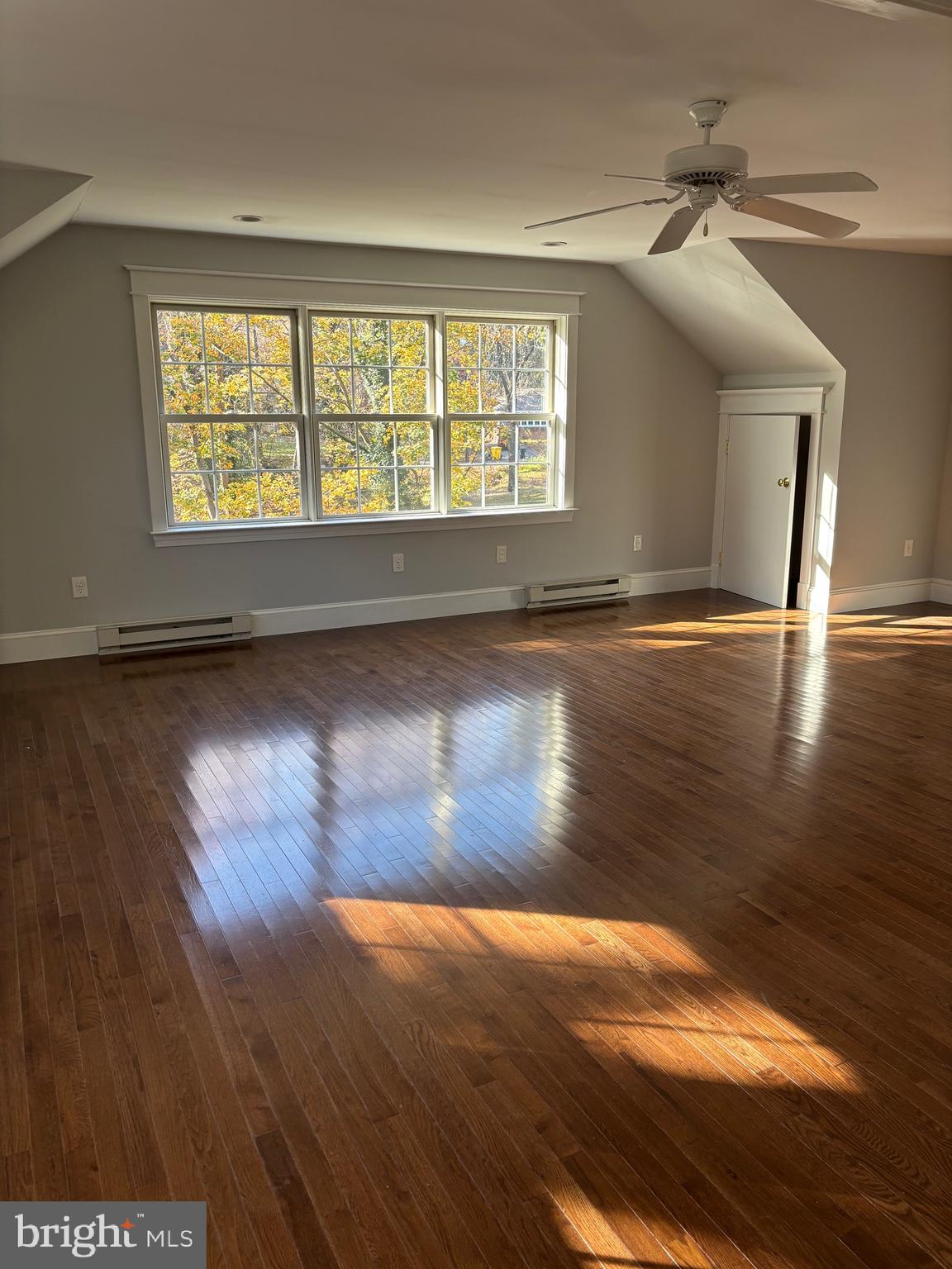 LINDAMOOR - Residential